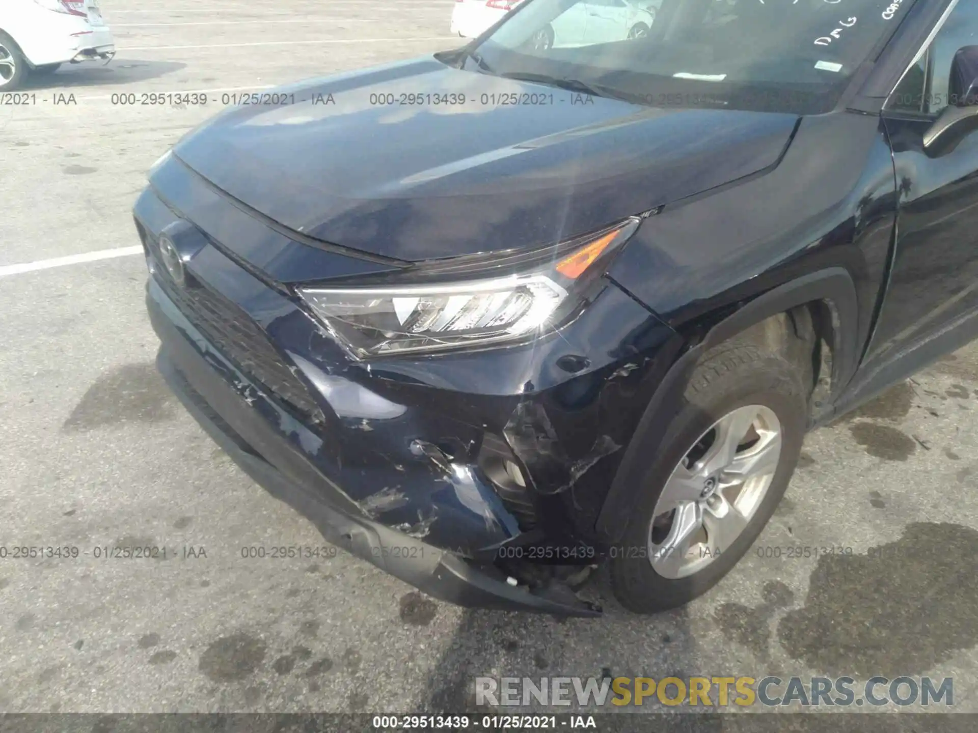 6 Photograph of a damaged car 2T3W1RFV6LC045878 TOYOTA RAV4 2020