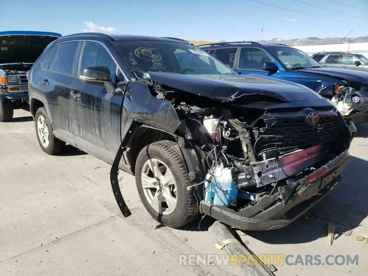 1 Photograph of a damaged car 2T3W1RFV6LC047419 TOYOTA RAV4 2020