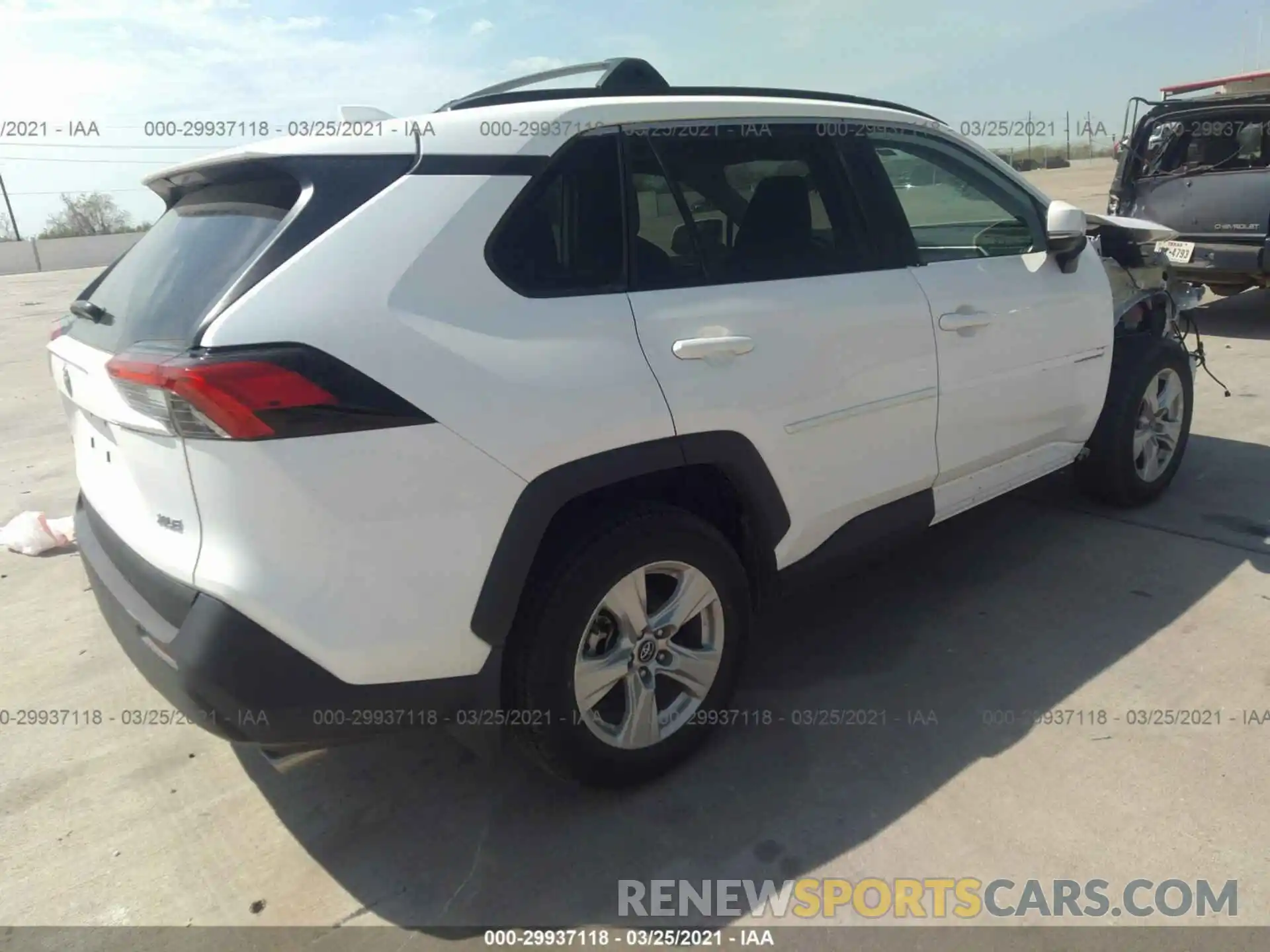 4 Photograph of a damaged car 2T3W1RFV6LC047971 TOYOTA RAV4 2020