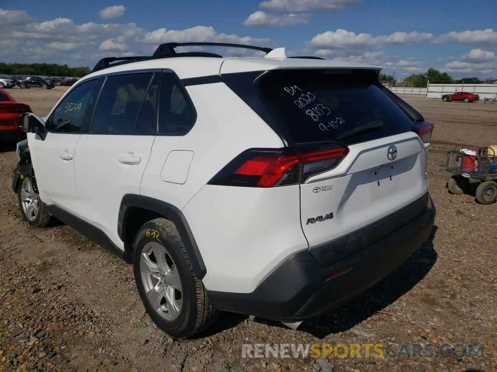 3 Photograph of a damaged car 2T3W1RFV6LC048103 TOYOTA RAV4 2020