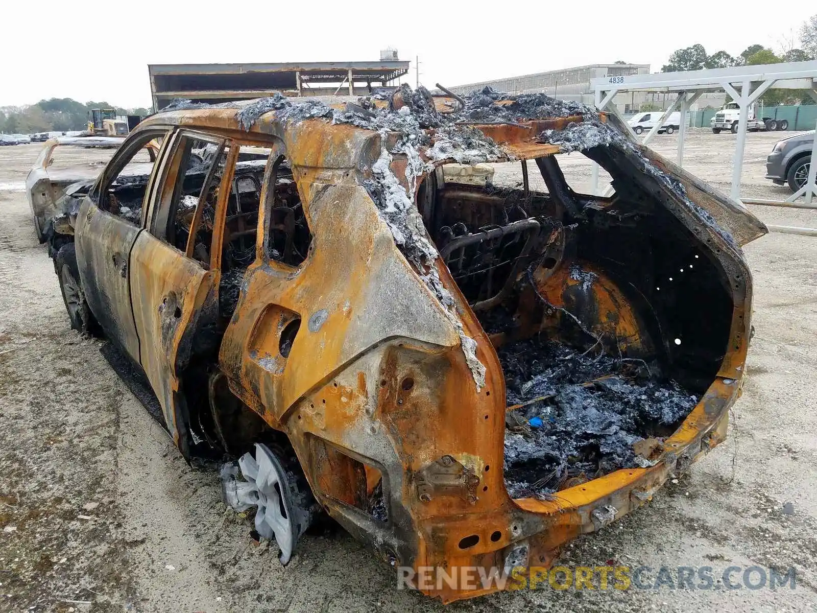 3 Photograph of a damaged car 2T3W1RFV6LC049235 TOYOTA RAV4 2020
