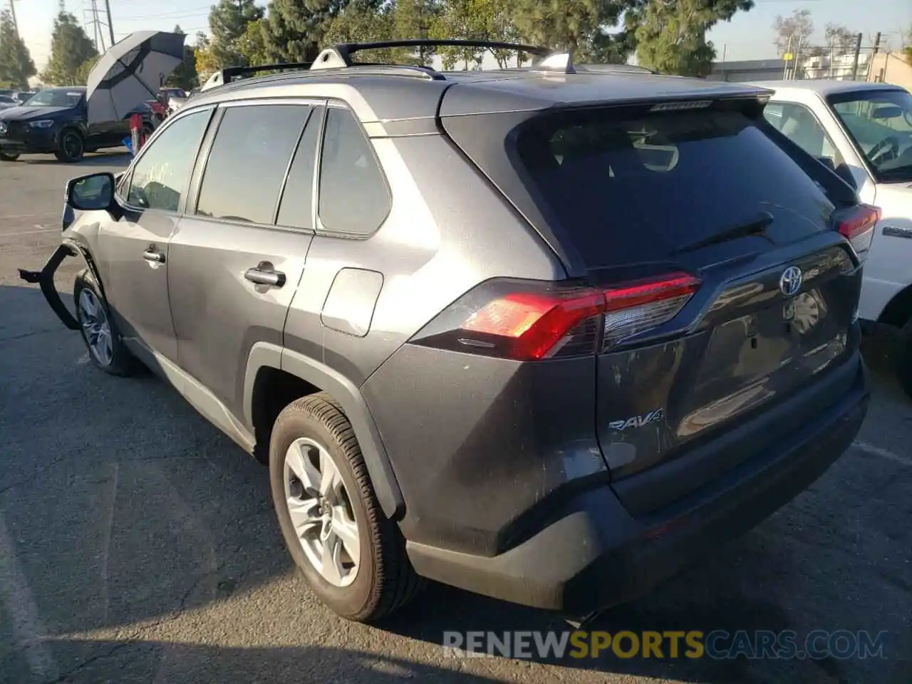 3 Photograph of a damaged car 2T3W1RFV6LC053544 TOYOTA RAV4 2020