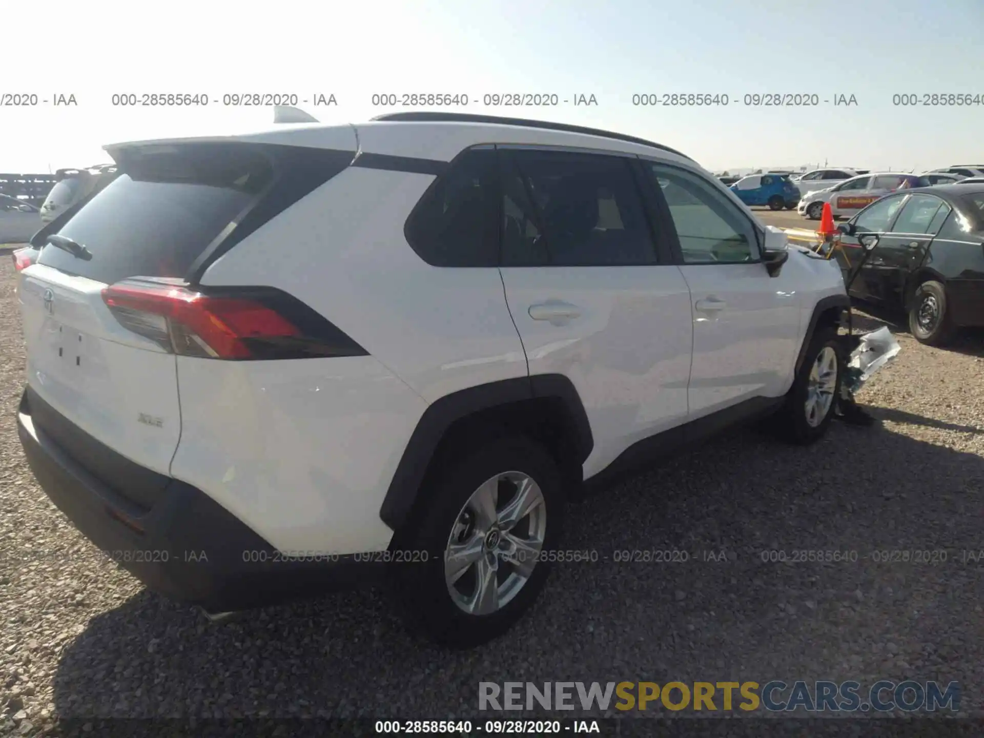 4 Photograph of a damaged car 2T3W1RFV6LC055133 TOYOTA RAV4 2020