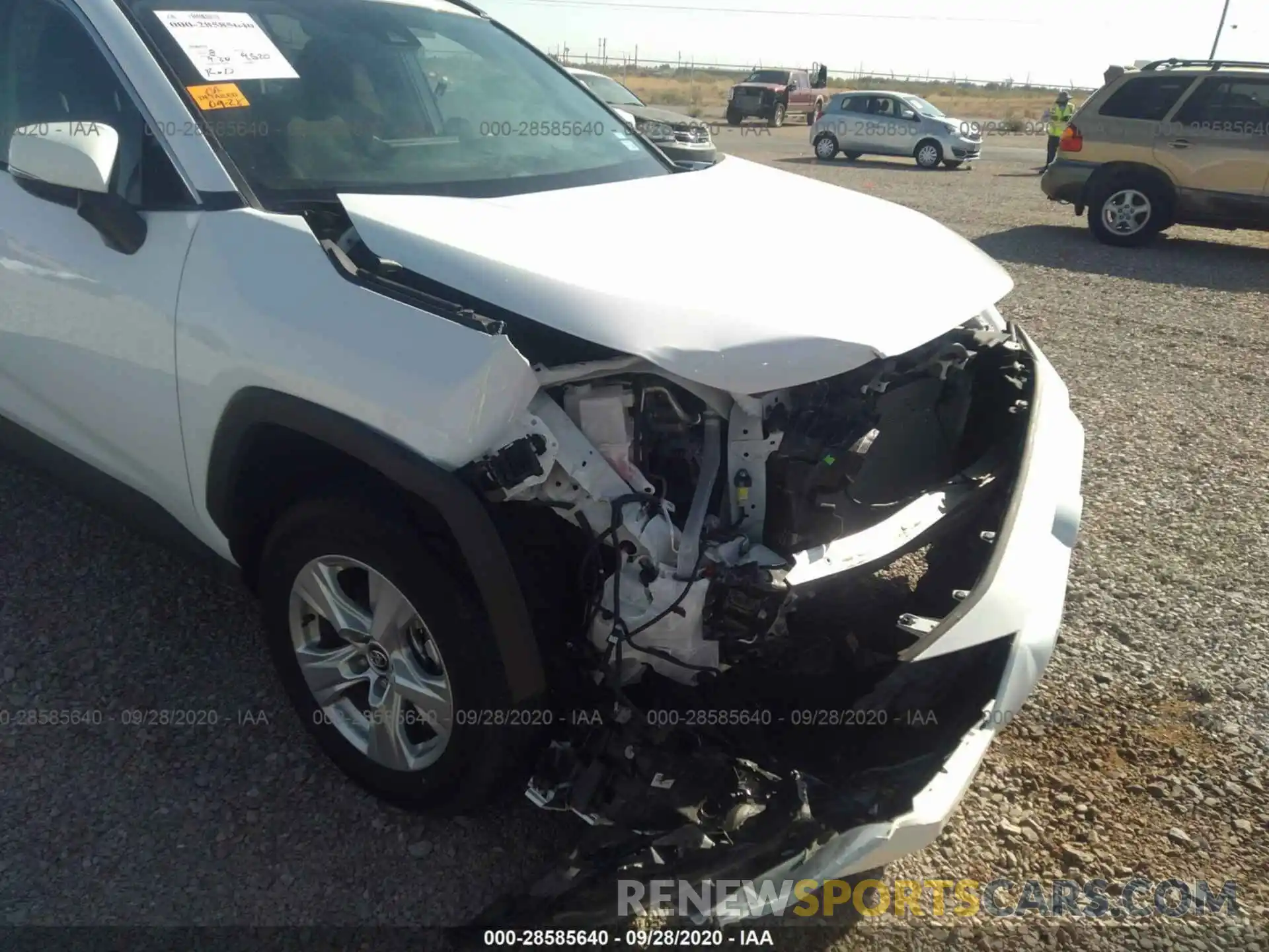 6 Photograph of a damaged car 2T3W1RFV6LC055133 TOYOTA RAV4 2020