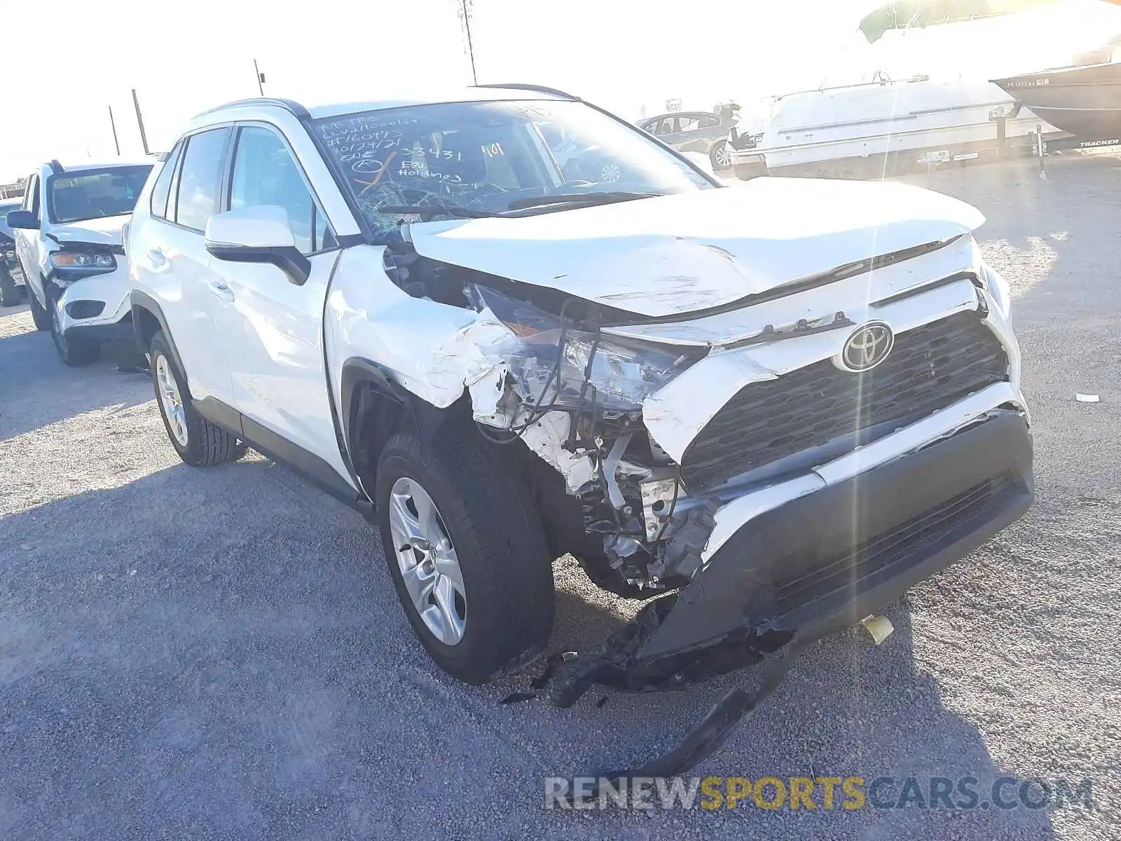 1 Photograph of a damaged car 2T3W1RFV6LC058484 TOYOTA RAV4 2020