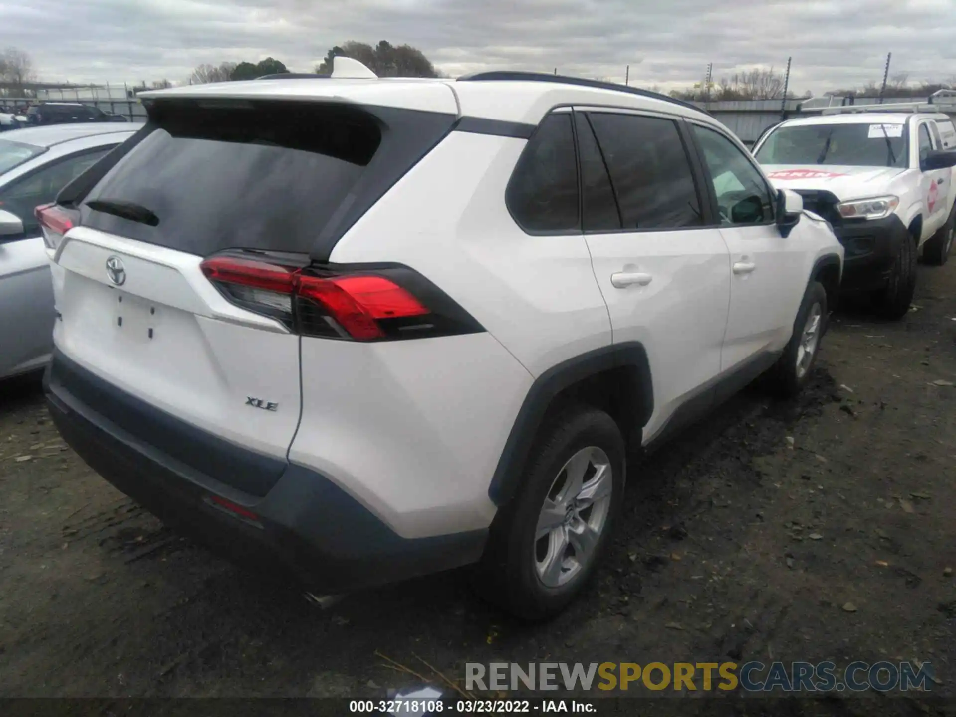 4 Фотография поврежденного автомобиля 2T3W1RFV6LC058873 TOYOTA RAV4 2020