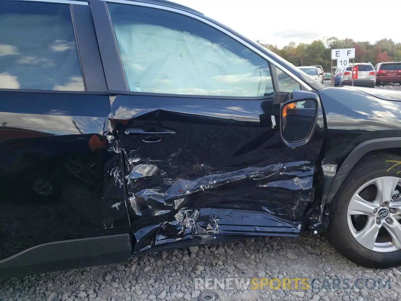 9 Photograph of a damaged car 2T3W1RFV6LC068934 TOYOTA RAV4 2020