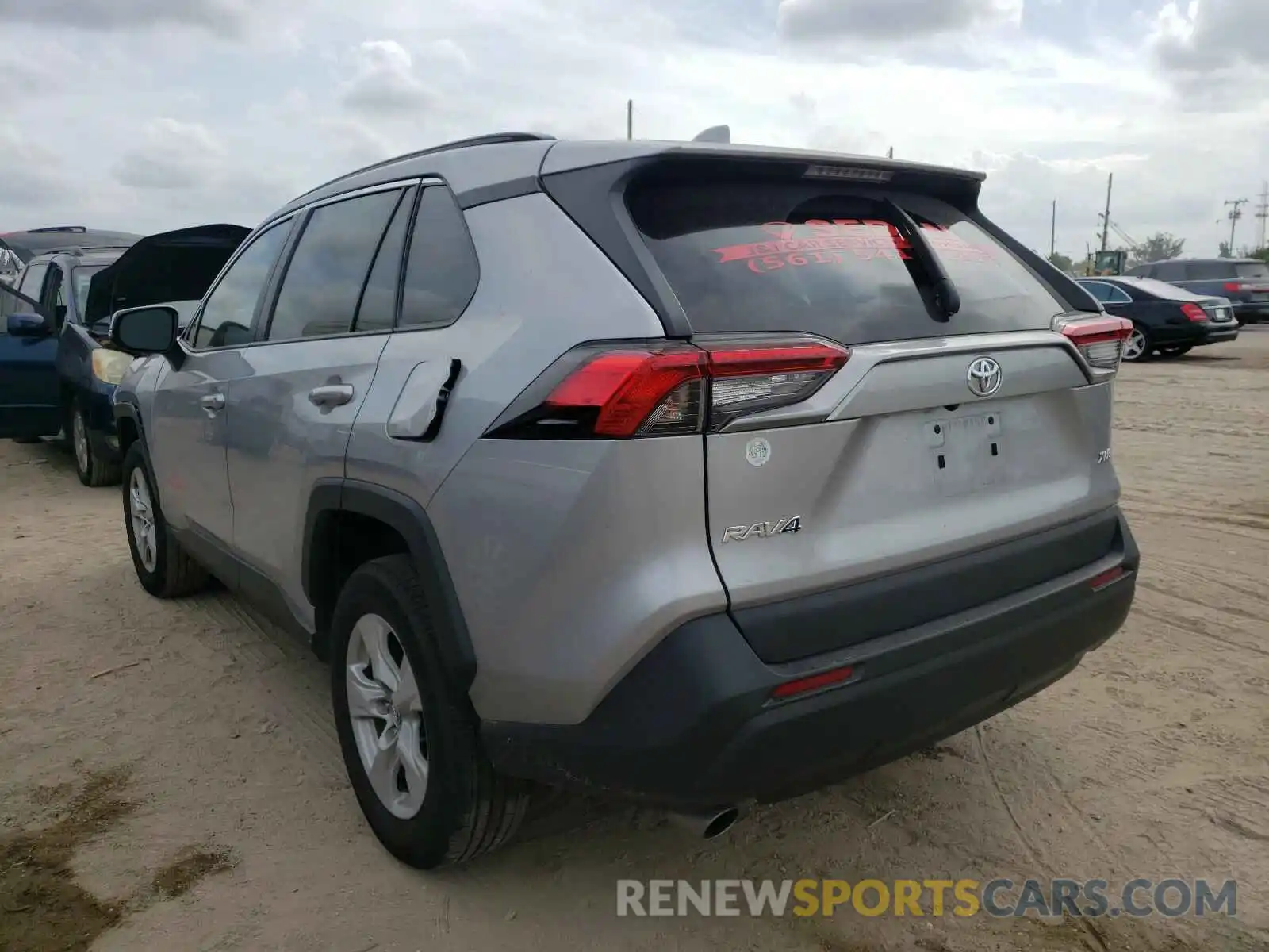 3 Photograph of a damaged car 2T3W1RFV6LC073079 TOYOTA RAV4 2020