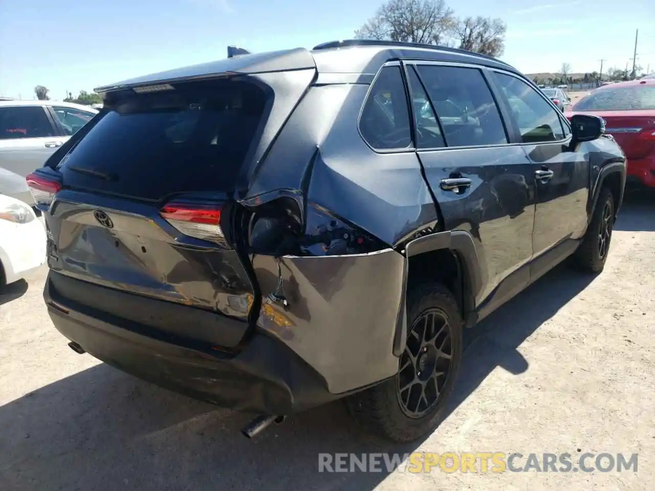 4 Photograph of a damaged car 2T3W1RFV6LC077486 TOYOTA RAV4 2020