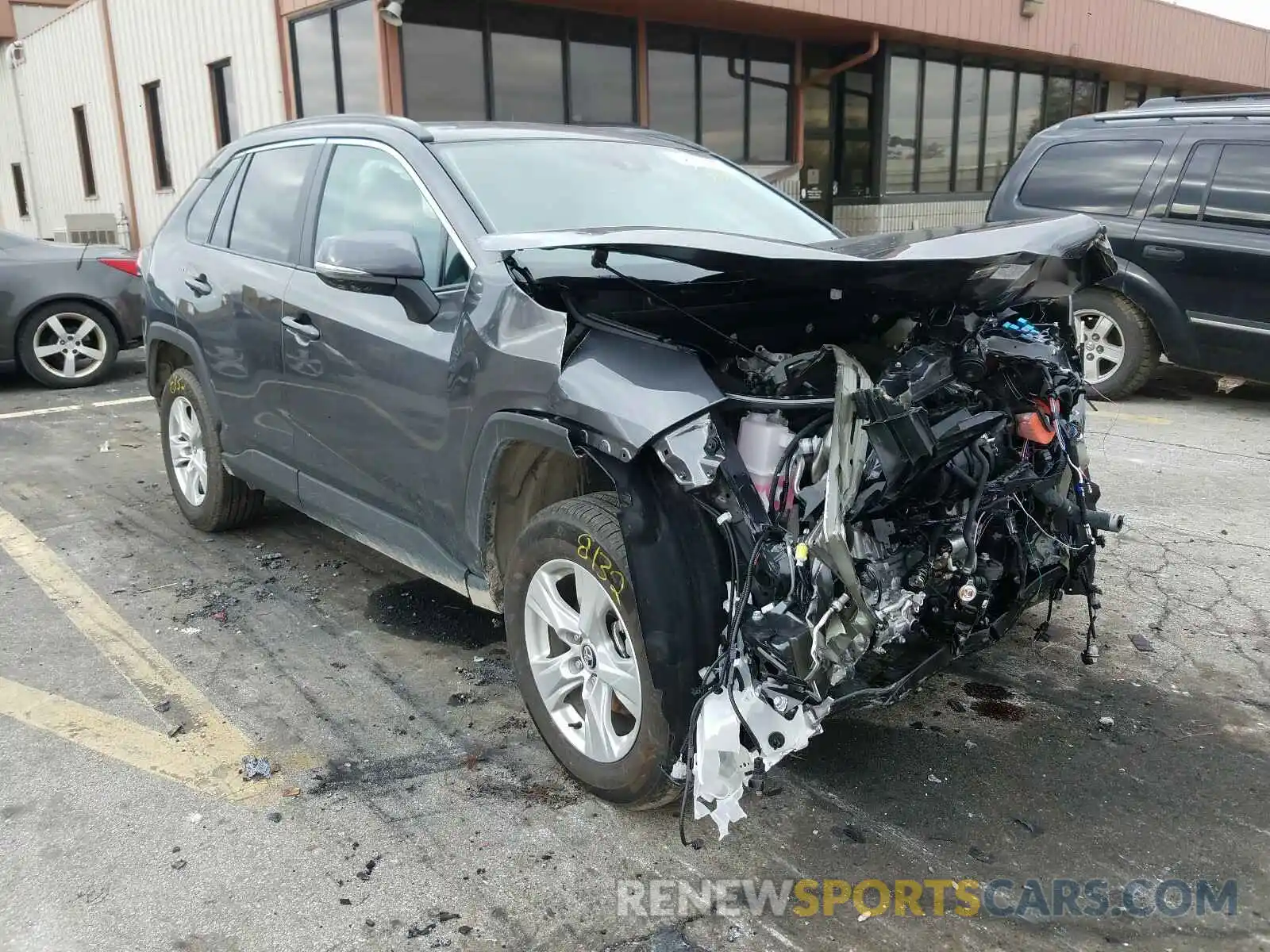 1 Photograph of a damaged car 2T3W1RFV6LC078198 TOYOTA RAV4 2020