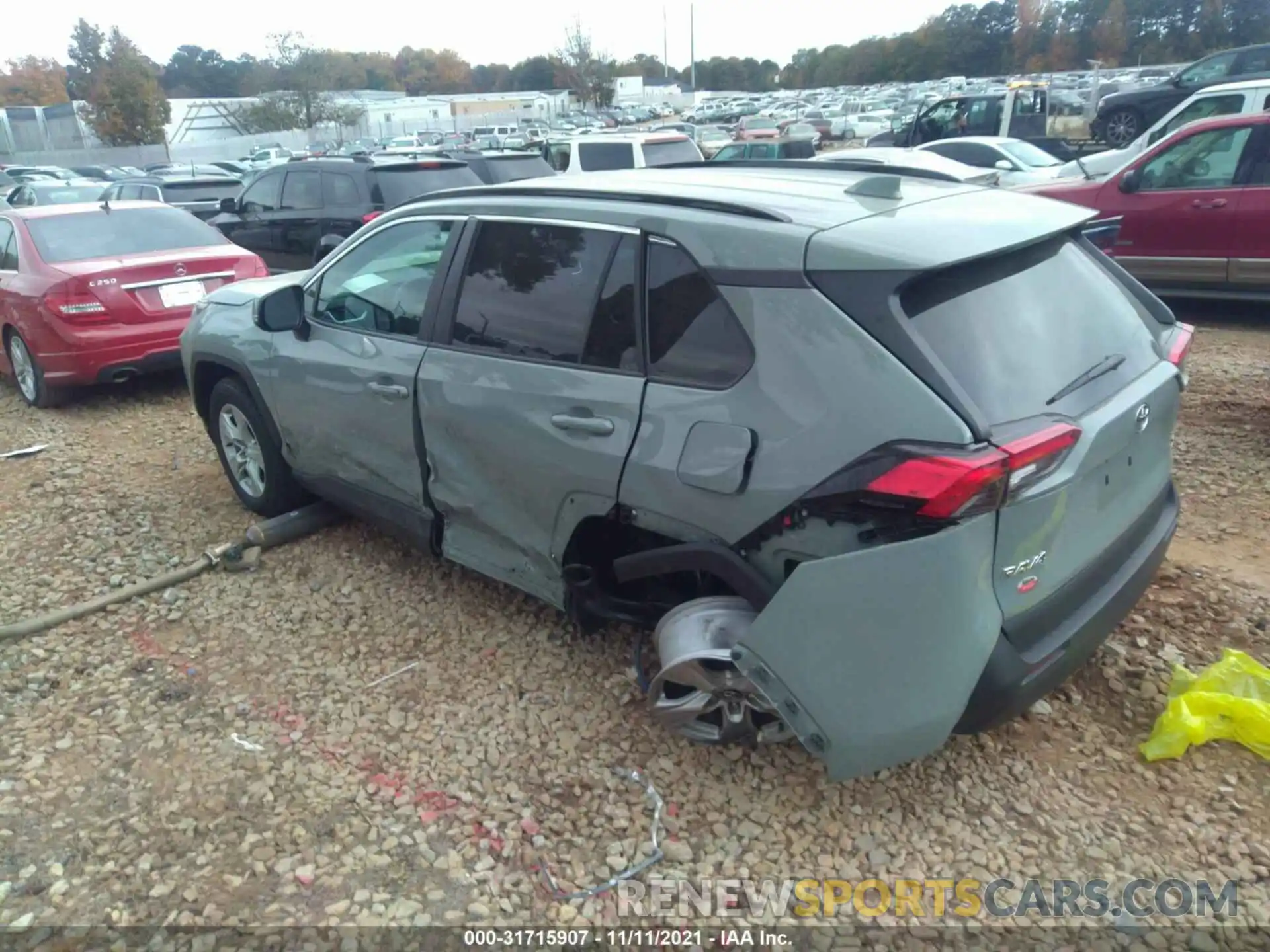 3 Photograph of a damaged car 2T3W1RFV6LC080095 TOYOTA RAV4 2020