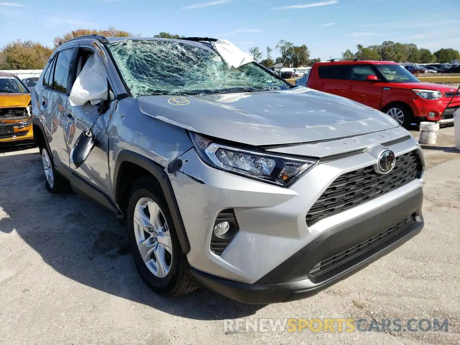 1 Photograph of a damaged car 2T3W1RFV6LW064302 TOYOTA RAV4 2020