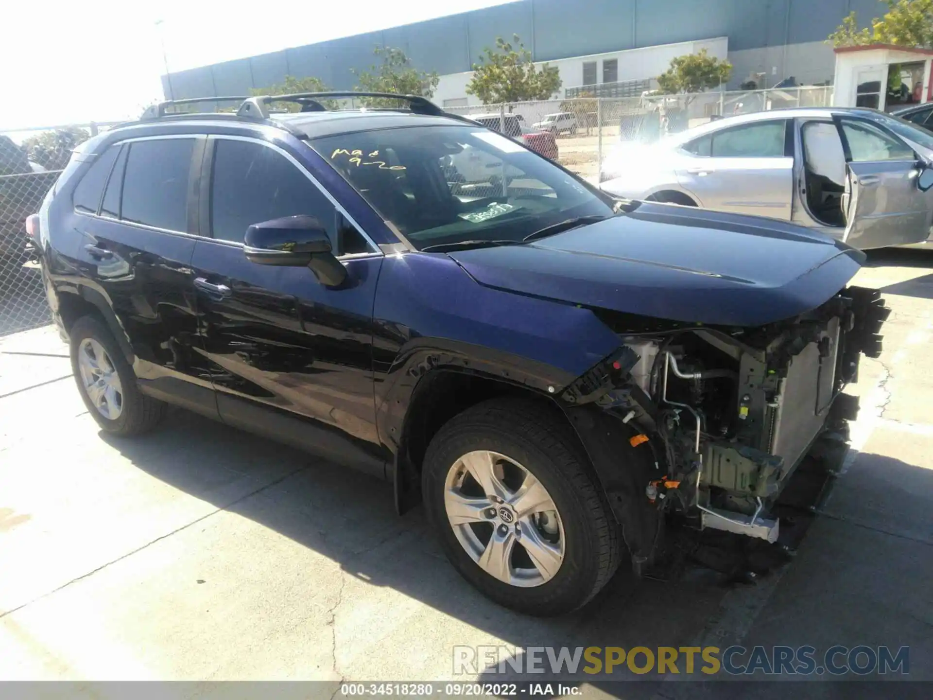 1 Photograph of a damaged car 2T3W1RFV6LW068561 TOYOTA RAV4 2020