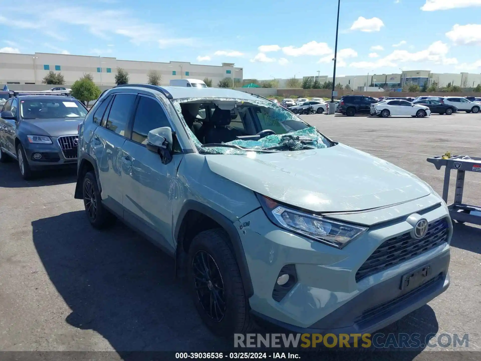 1 Photograph of a damaged car 2T3W1RFV6LW071198 TOYOTA RAV4 2020