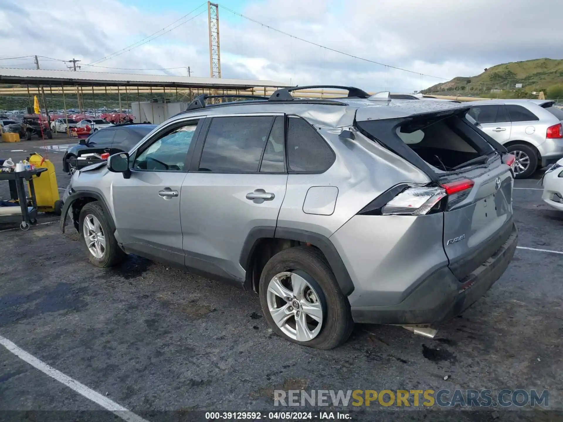 3 Photograph of a damaged car 2T3W1RFV6LW072786 TOYOTA RAV4 2020