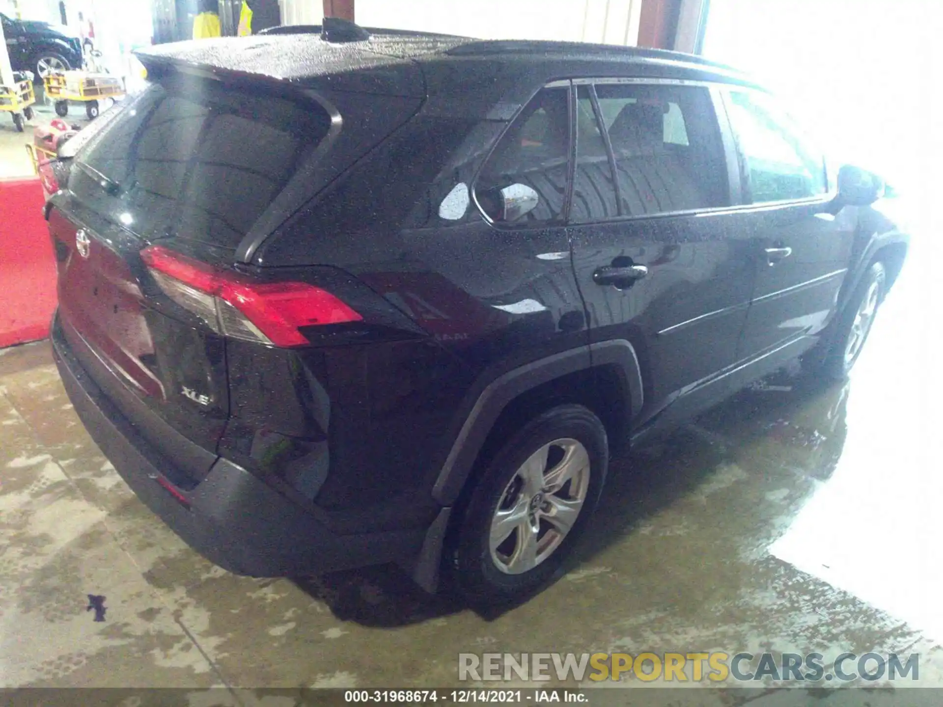 4 Фотография поврежденного автомобиля 2T3W1RFV6LW083898 TOYOTA RAV4 2020