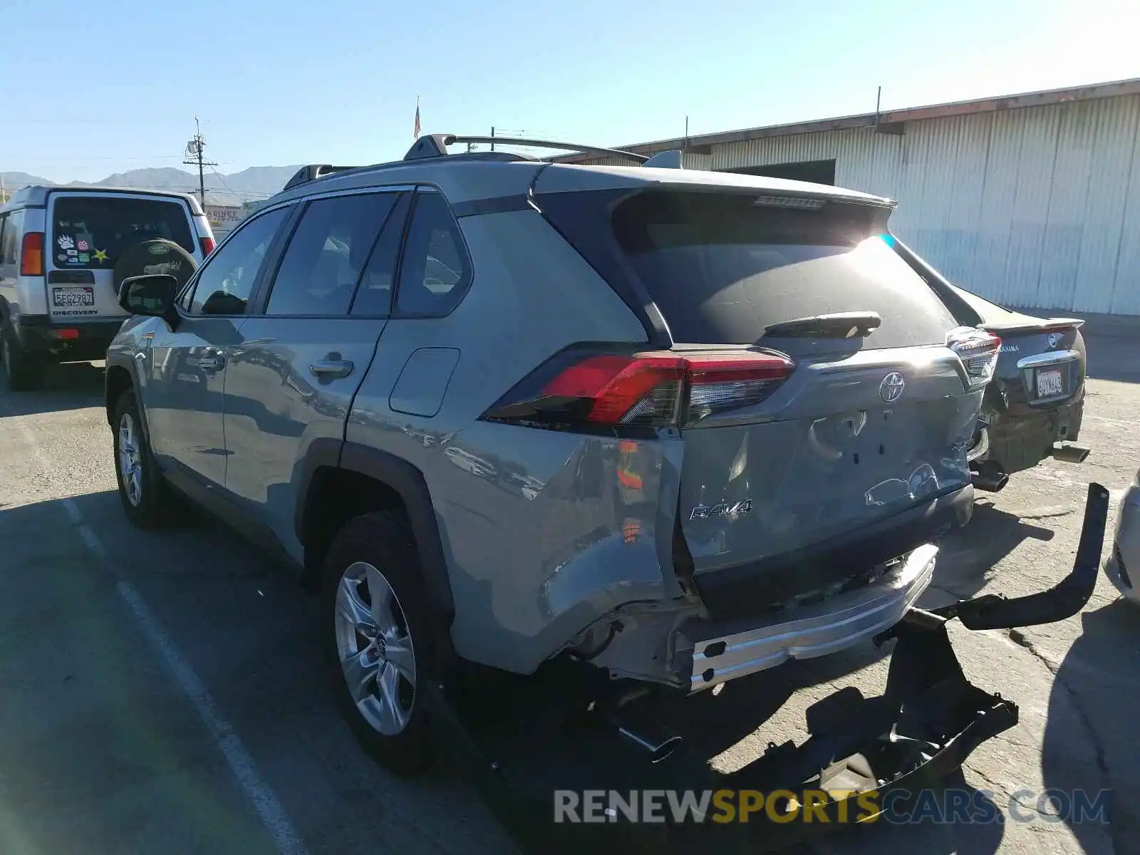 3 Photograph of a damaged car 2T3W1RFV6LW085005 TOYOTA RAV4 2020