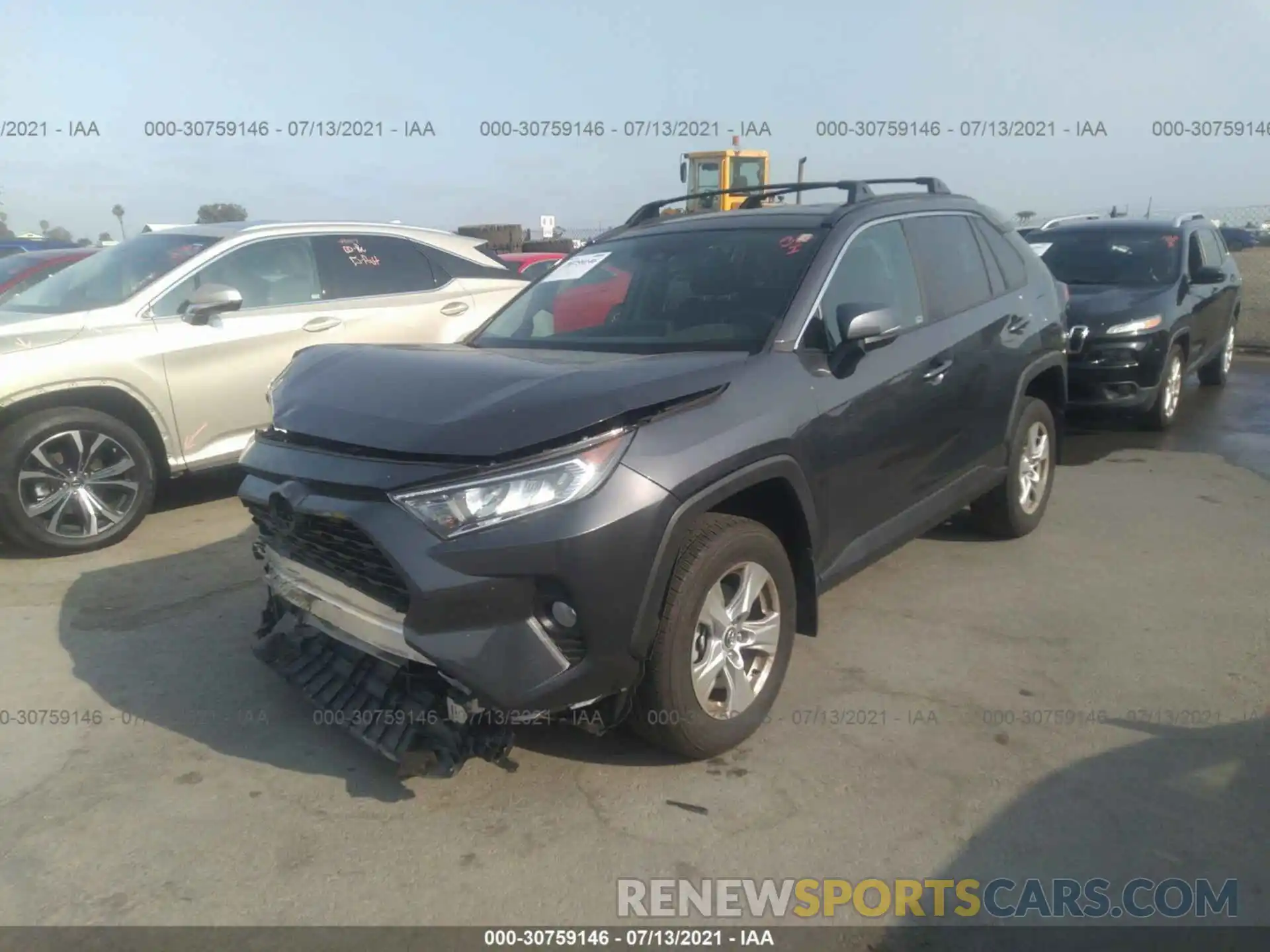 2 Фотография поврежденного автомобиля 2T3W1RFV6LW085179 TOYOTA RAV4 2020