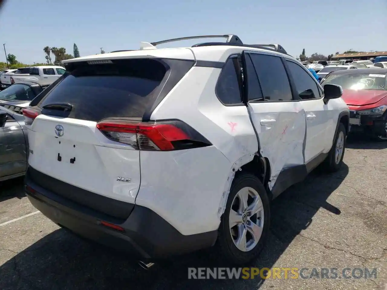 4 Photograph of a damaged car 2T3W1RFV6LW086686 TOYOTA RAV4 2020