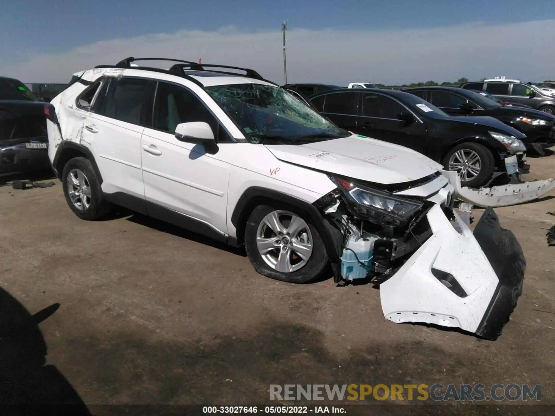 1 Photograph of a damaged car 2T3W1RFV6LW096263 TOYOTA RAV4 2020