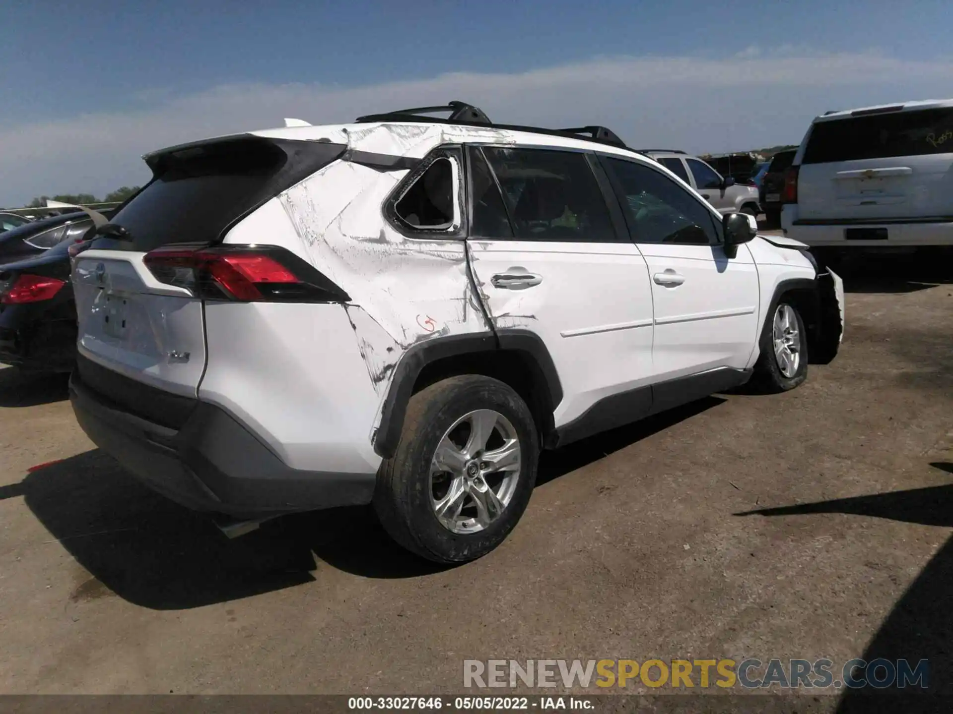 4 Photograph of a damaged car 2T3W1RFV6LW096263 TOYOTA RAV4 2020