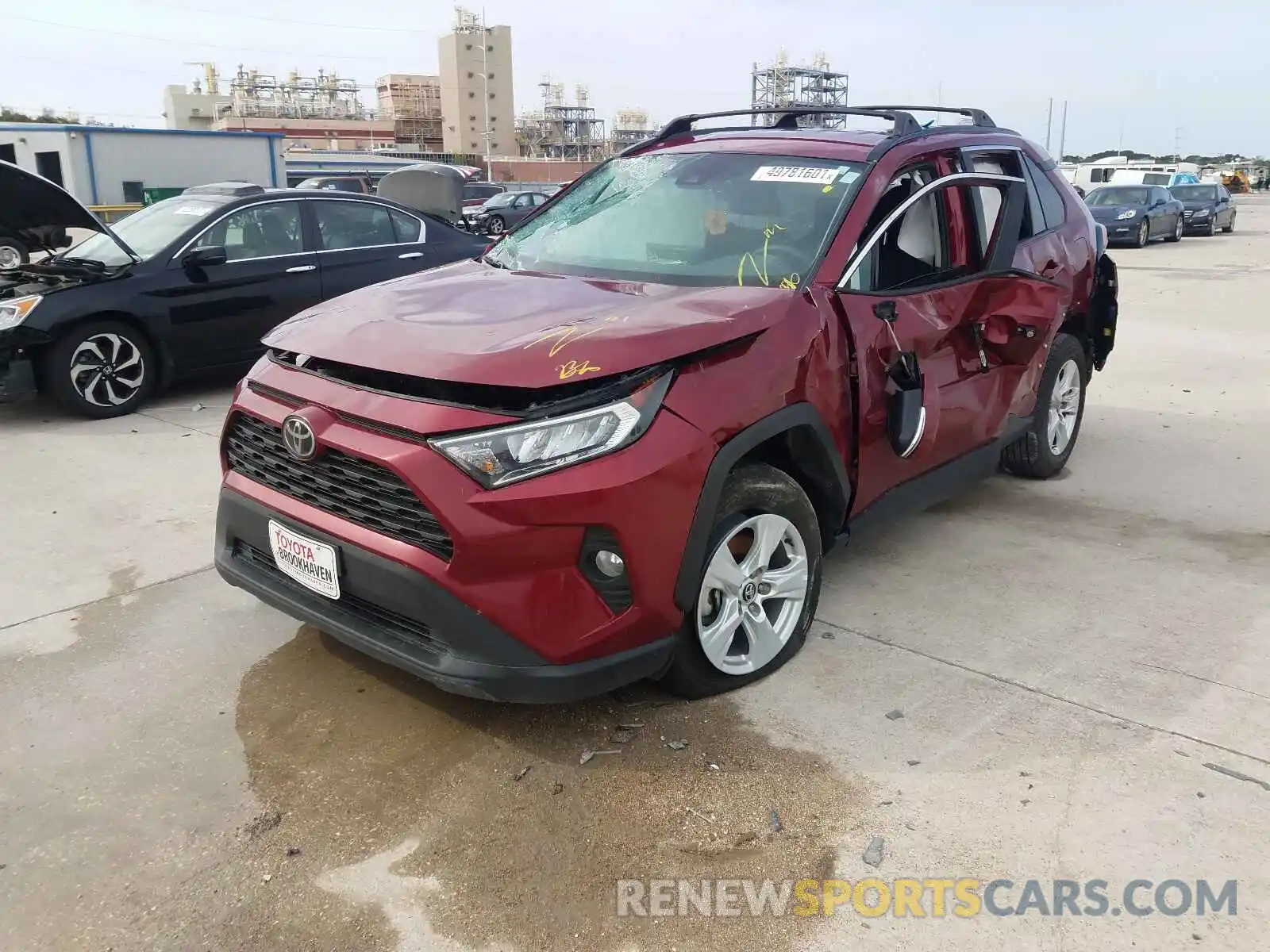 2 Photograph of a damaged car 2T3W1RFV6LW100294 TOYOTA RAV4 2020