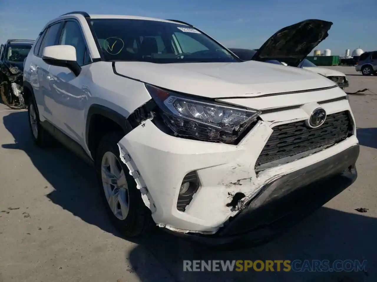 1 Photograph of a damaged car 2T3W1RFV6LW101493 TOYOTA RAV4 2020