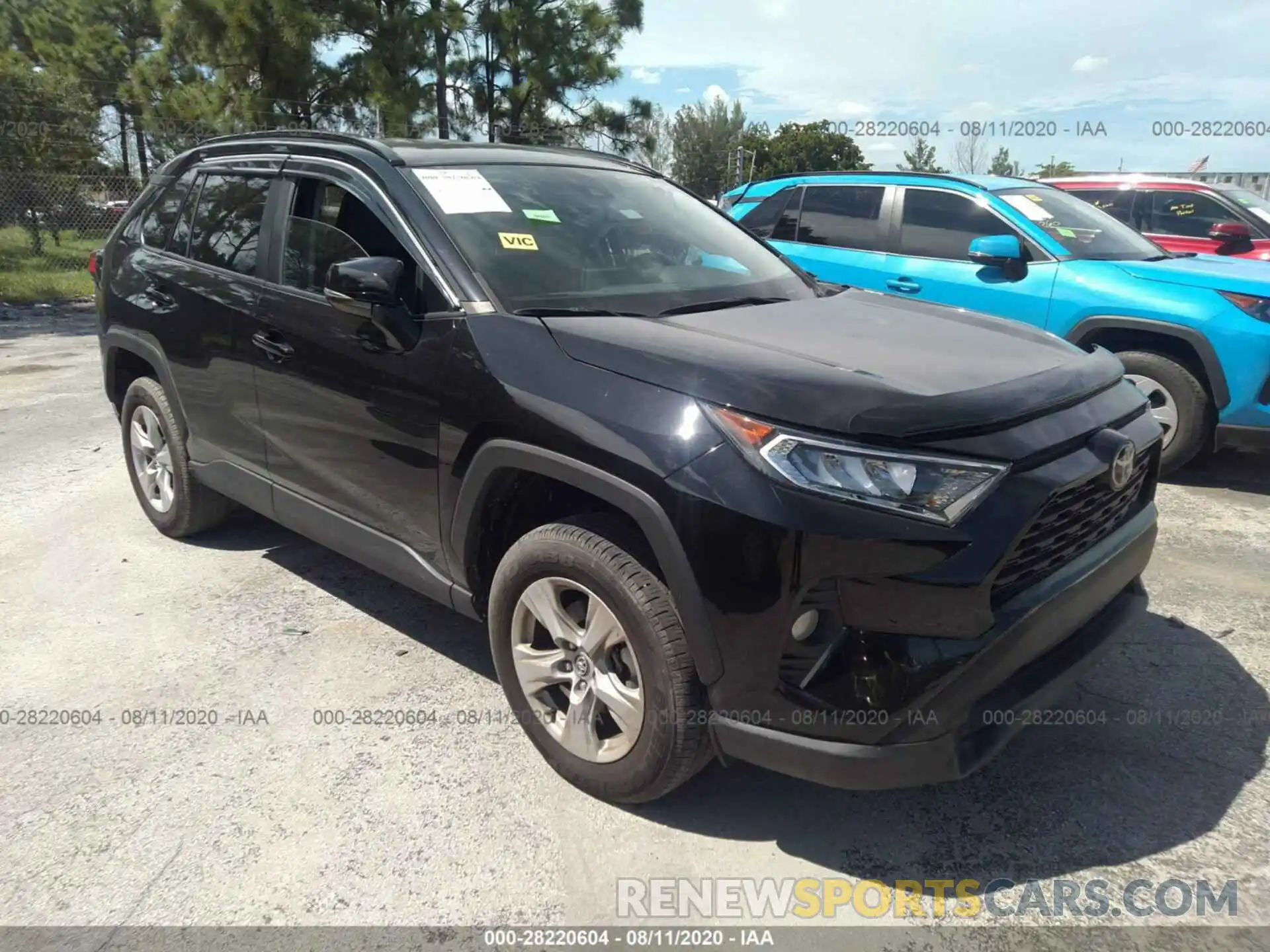 1 Photograph of a damaged car 2T3W1RFV7LC033528 TOYOTA RAV4 2020