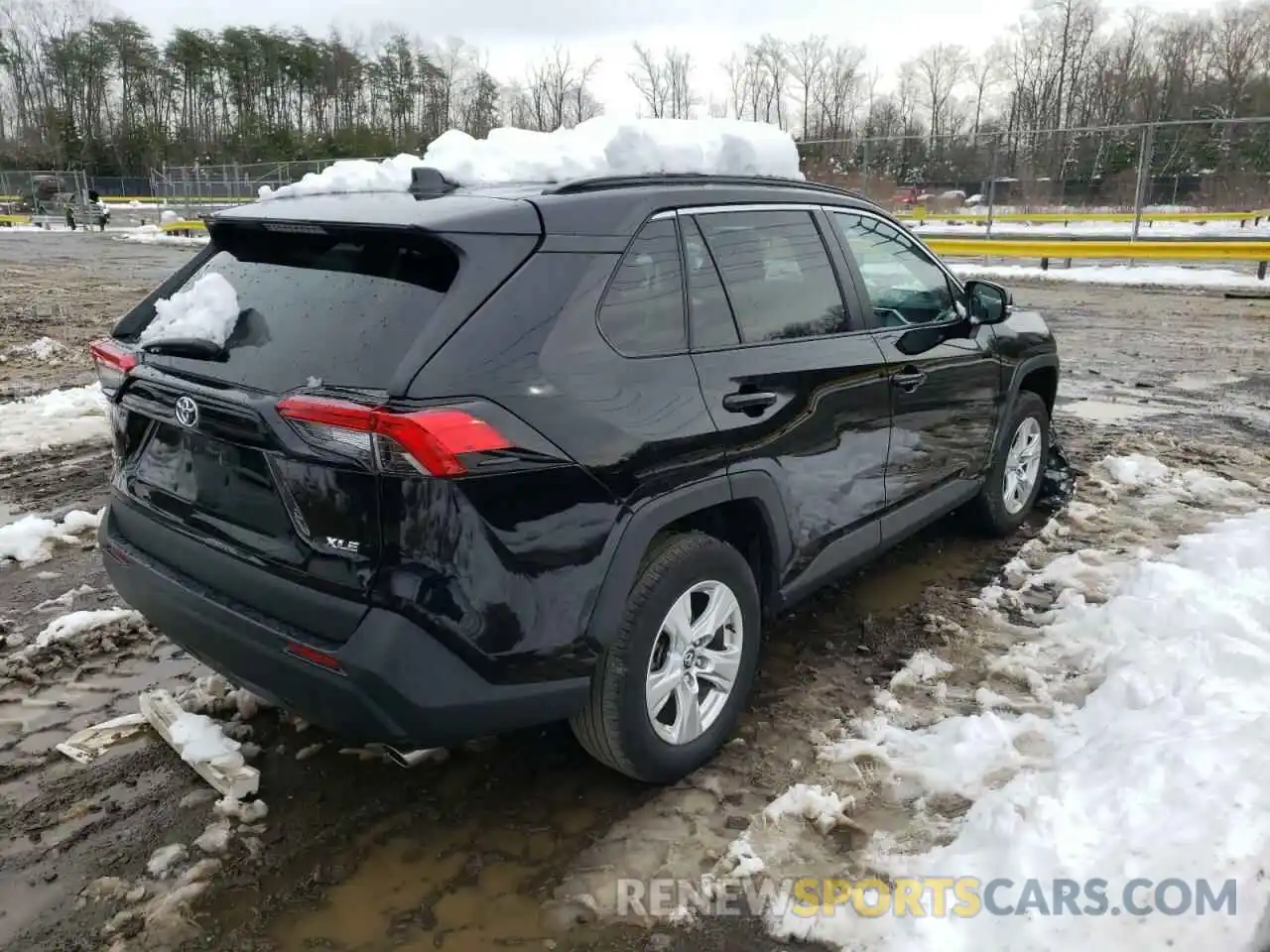 4 Photograph of a damaged car 2T3W1RFV7LC034646 TOYOTA RAV4 2020