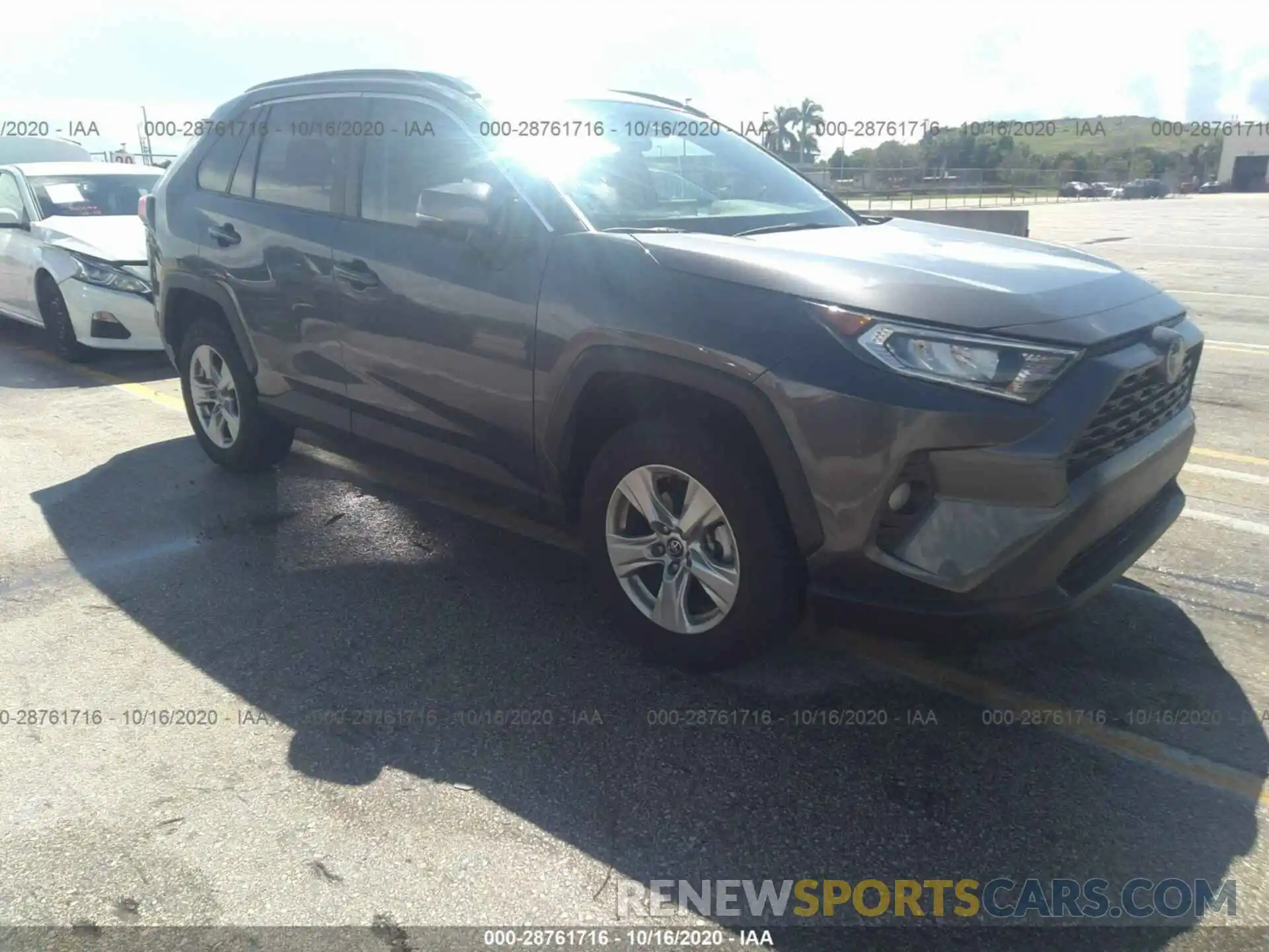 1 Photograph of a damaged car 2T3W1RFV7LC042679 TOYOTA RAV4 2020