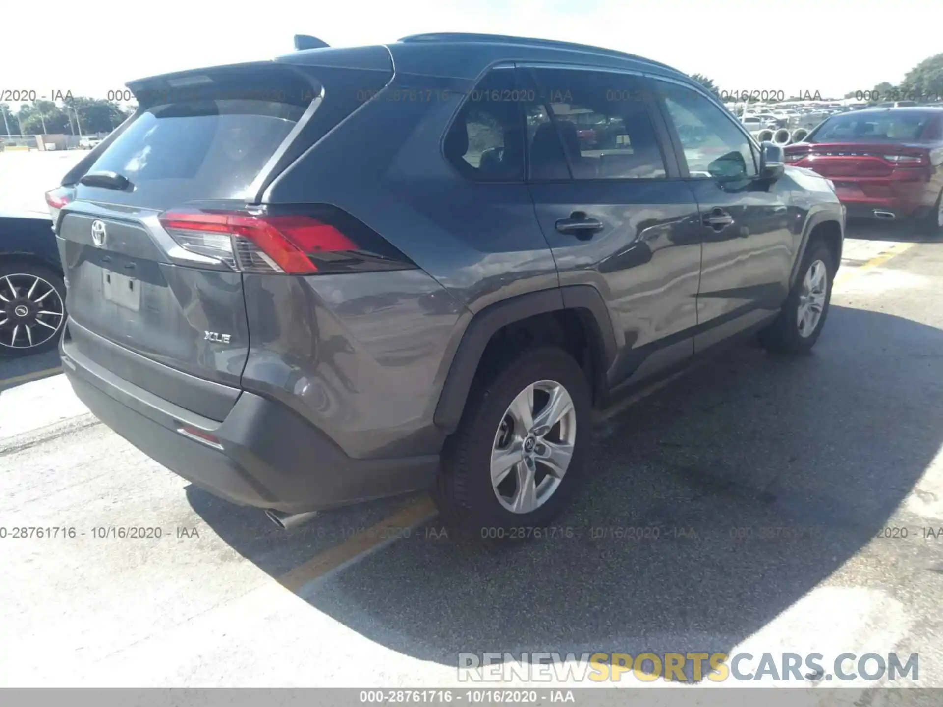 4 Photograph of a damaged car 2T3W1RFV7LC042679 TOYOTA RAV4 2020