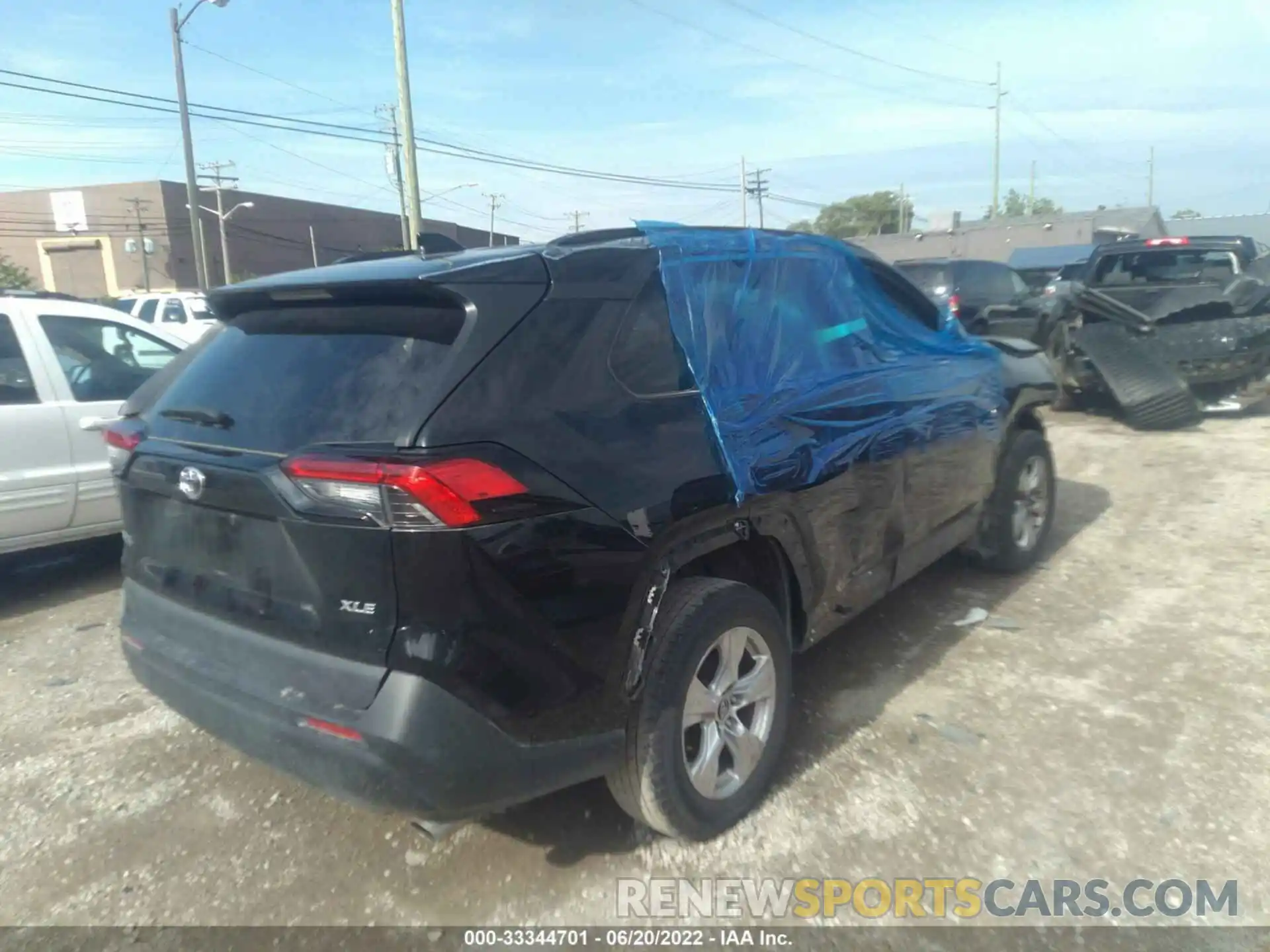 4 Photograph of a damaged car 2T3W1RFV7LC044836 TOYOTA RAV4 2020