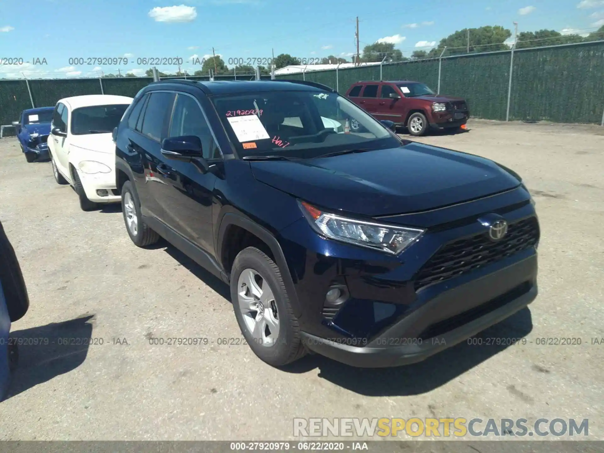 1 Photograph of a damaged car 2T3W1RFV7LC045050 TOYOTA RAV4 2020