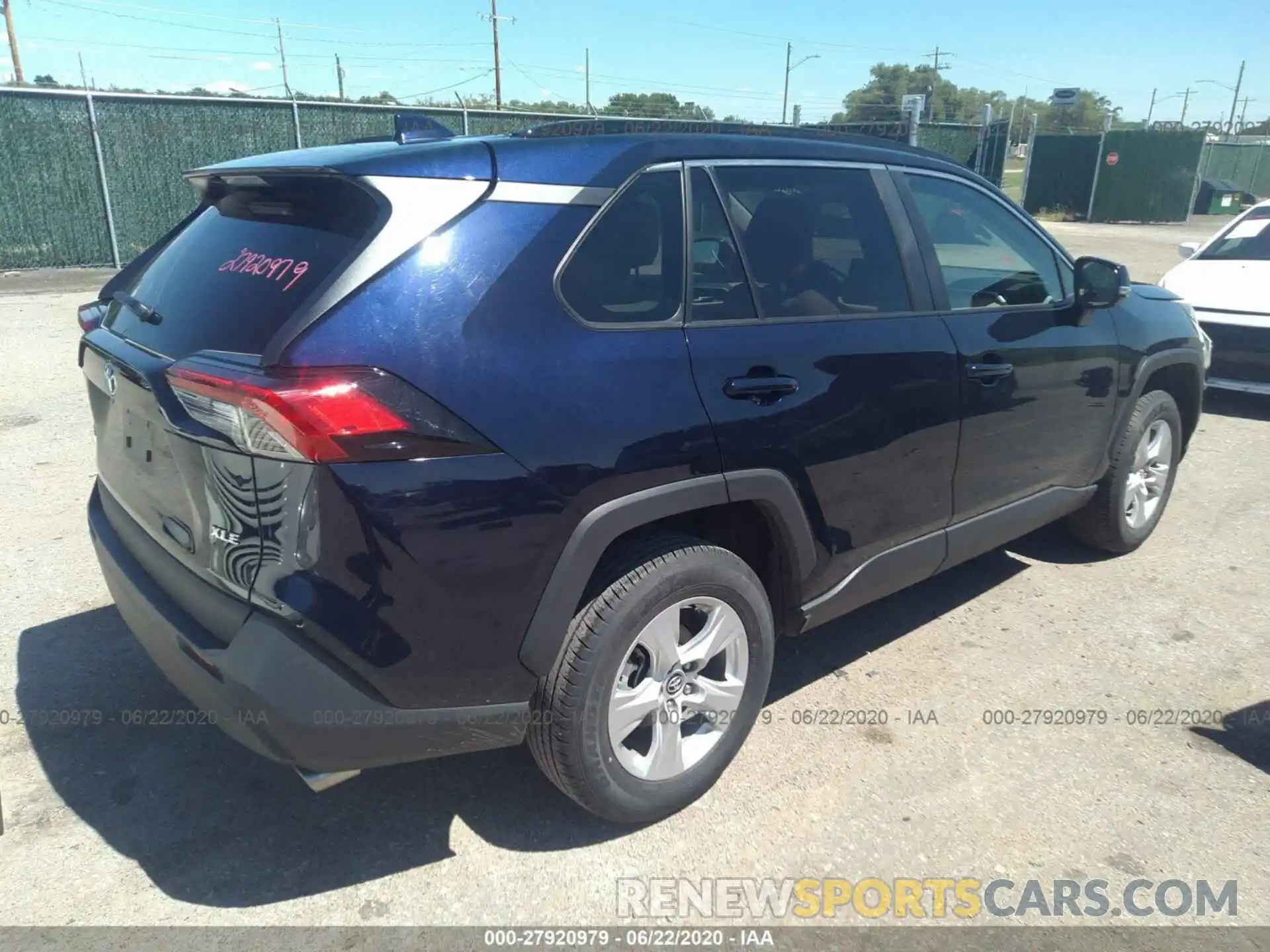 4 Photograph of a damaged car 2T3W1RFV7LC045050 TOYOTA RAV4 2020