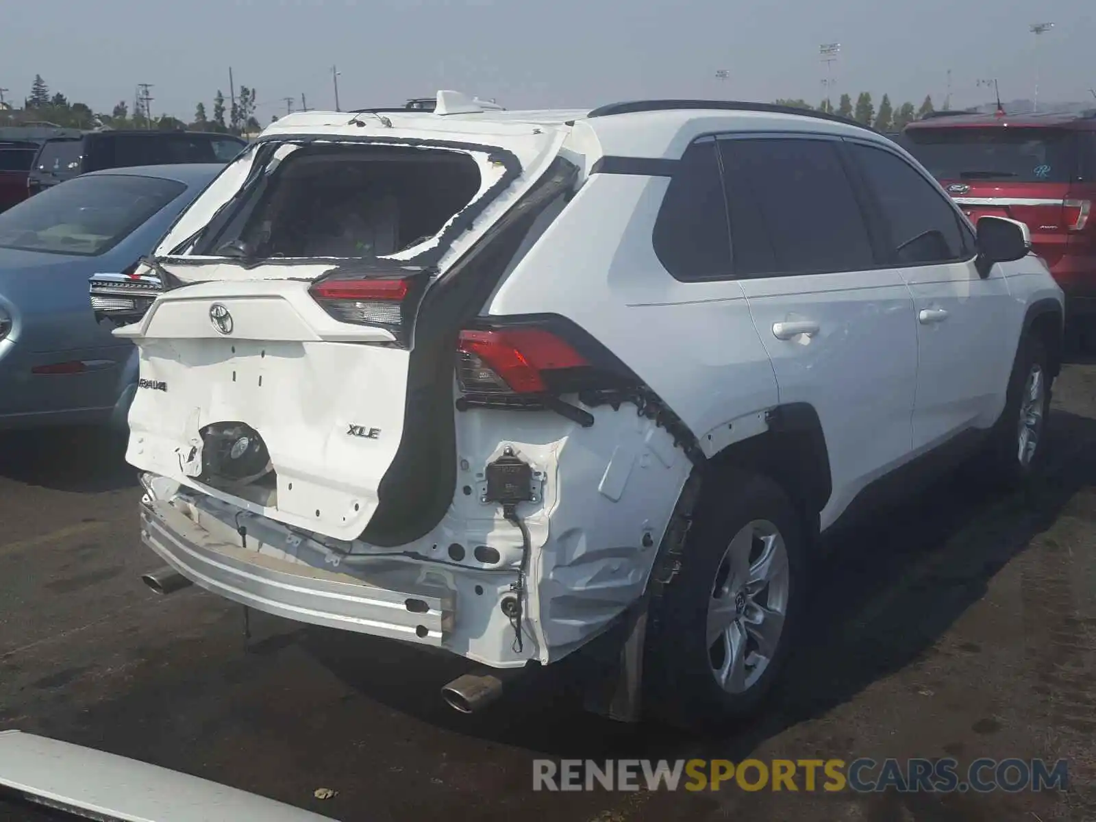 4 Photograph of a damaged car 2T3W1RFV7LC047249 TOYOTA RAV4 2020