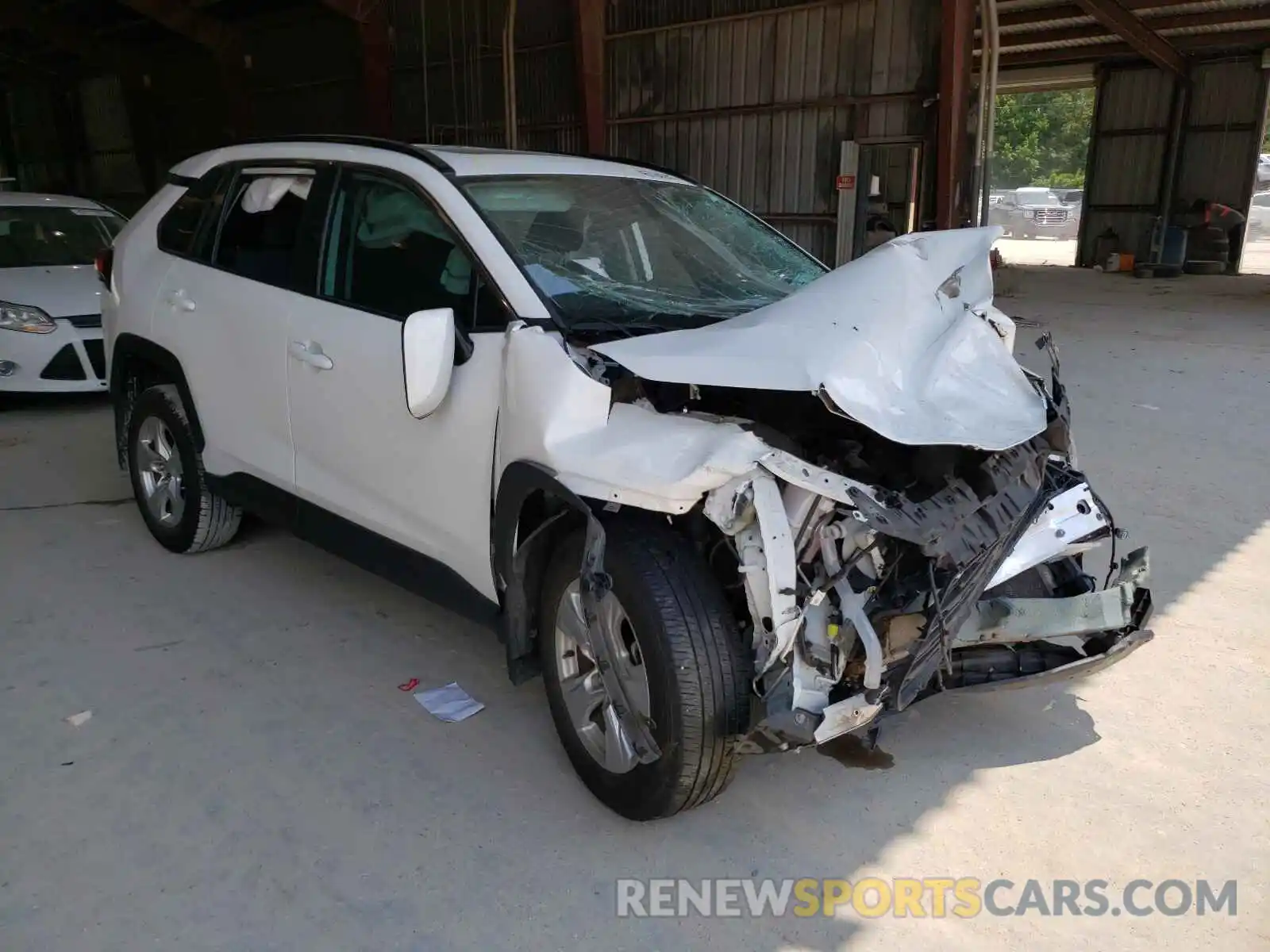 1 Photograph of a damaged car 2T3W1RFV7LC050913 TOYOTA RAV4 2020