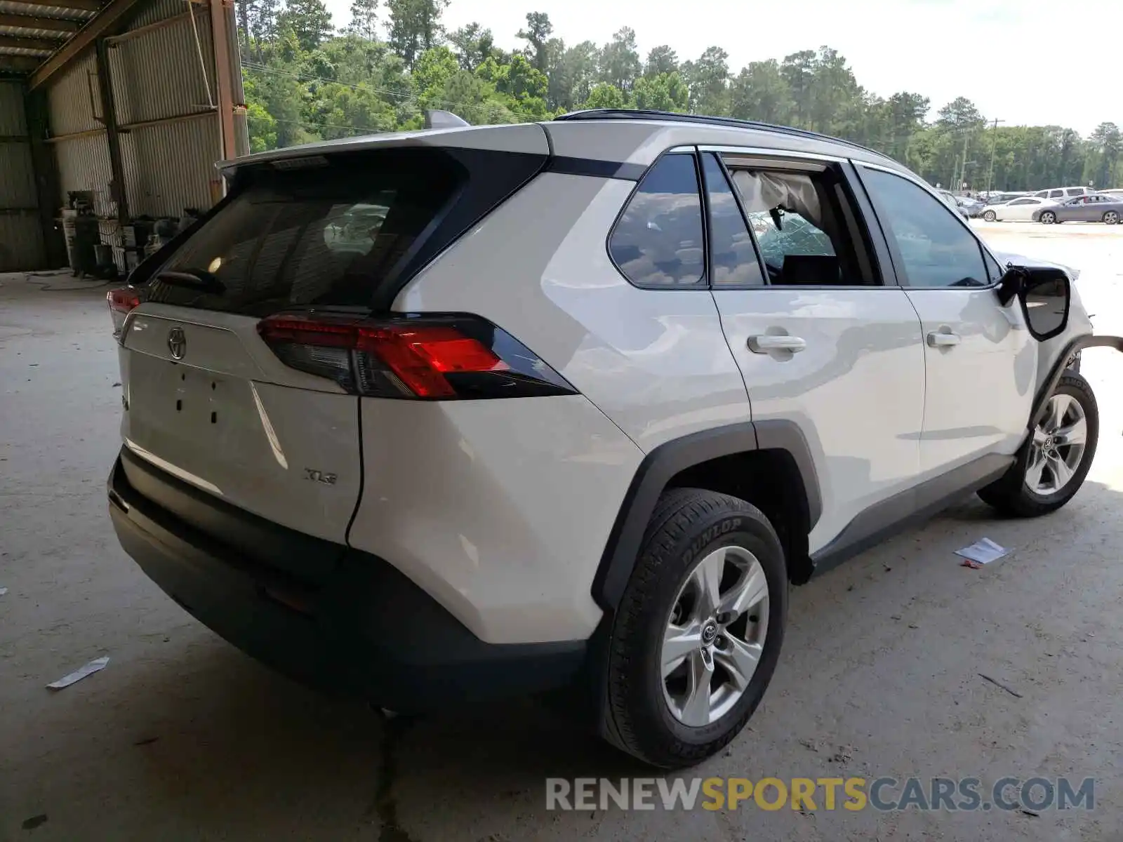 4 Photograph of a damaged car 2T3W1RFV7LC050913 TOYOTA RAV4 2020