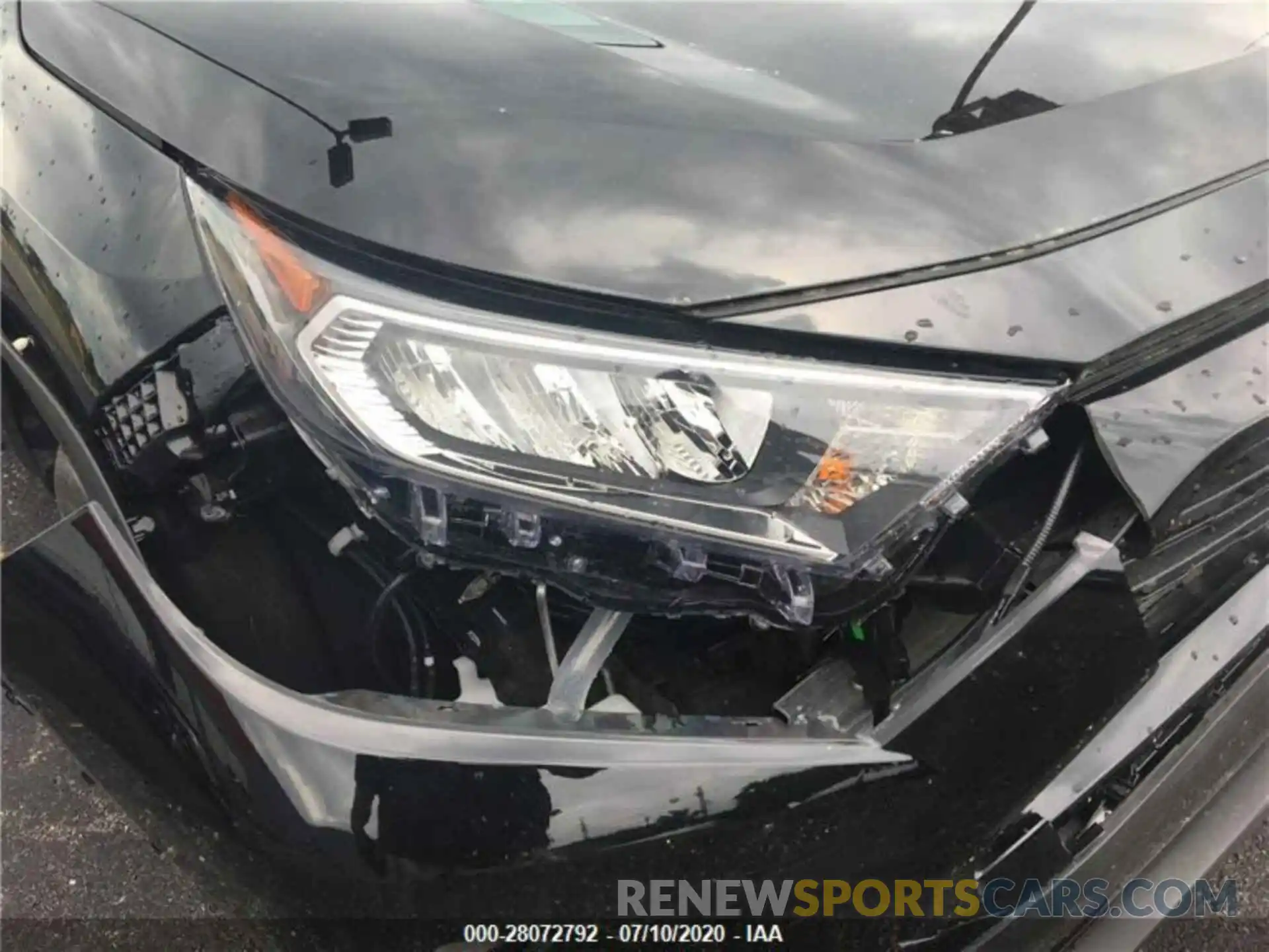 7 Photograph of a damaged car 2T3W1RFV7LC051320 TOYOTA RAV4 2020