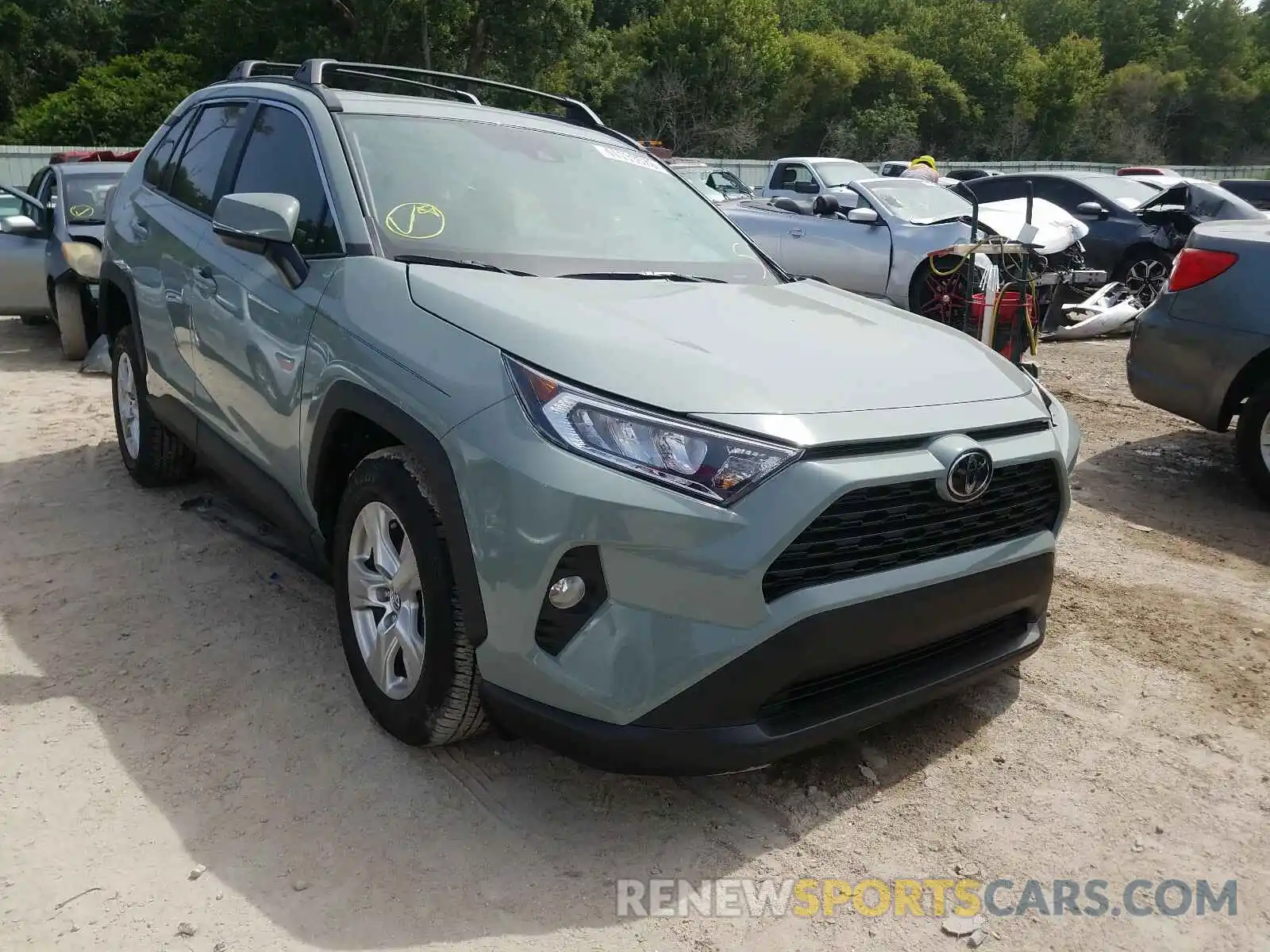 1 Photograph of a damaged car 2T3W1RFV7LC052953 TOYOTA RAV4 2020