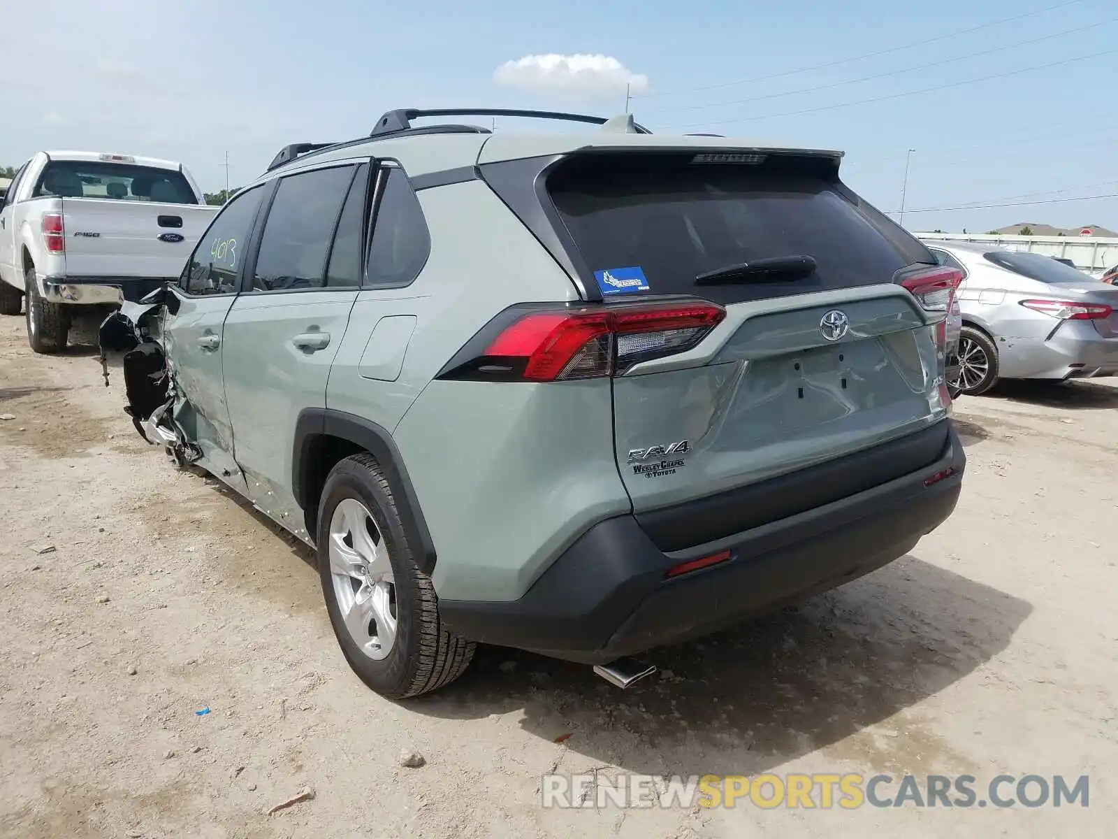 3 Photograph of a damaged car 2T3W1RFV7LC052953 TOYOTA RAV4 2020