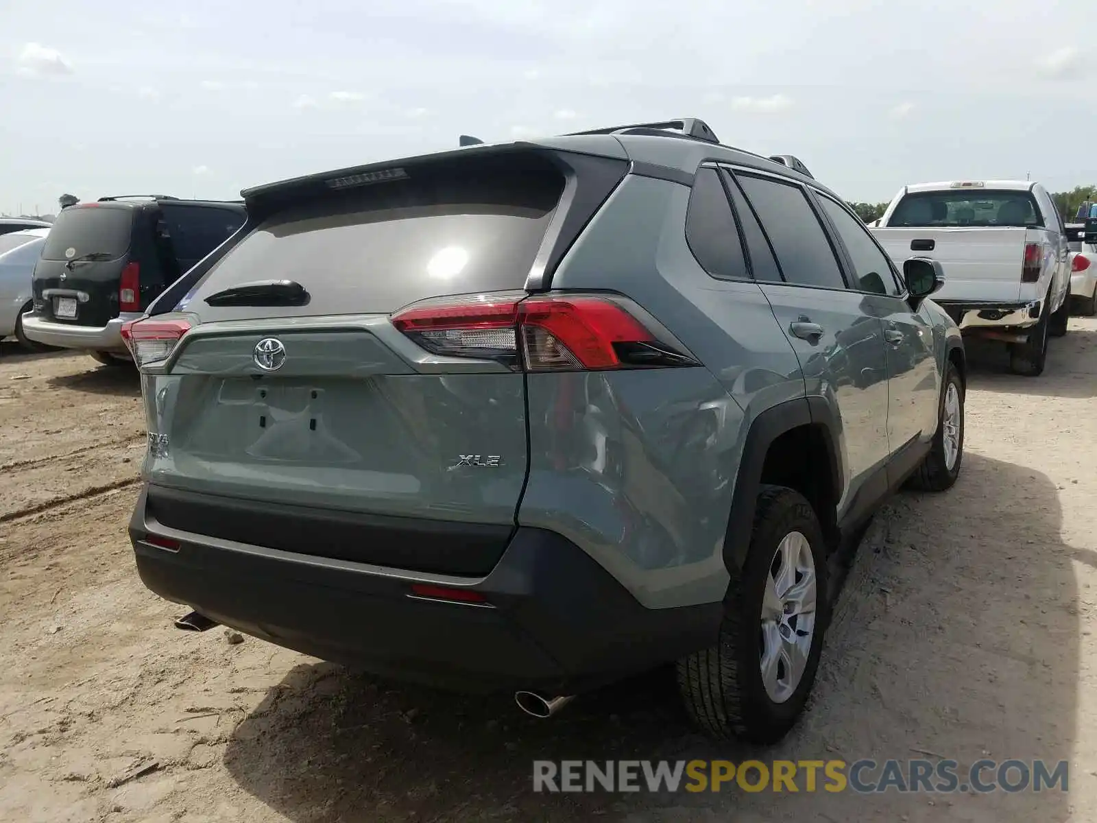 4 Photograph of a damaged car 2T3W1RFV7LC052953 TOYOTA RAV4 2020