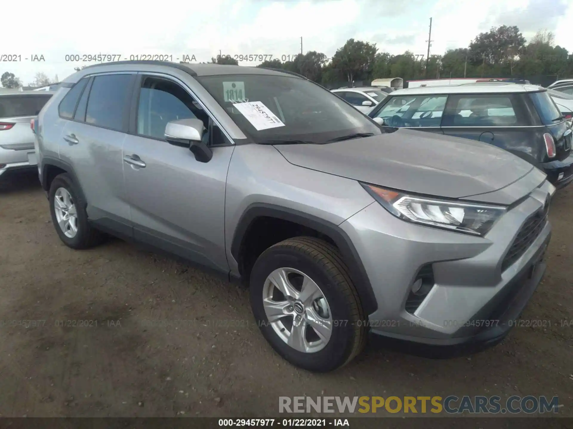 1 Photograph of a damaged car 2T3W1RFV7LC055996 TOYOTA RAV4 2020