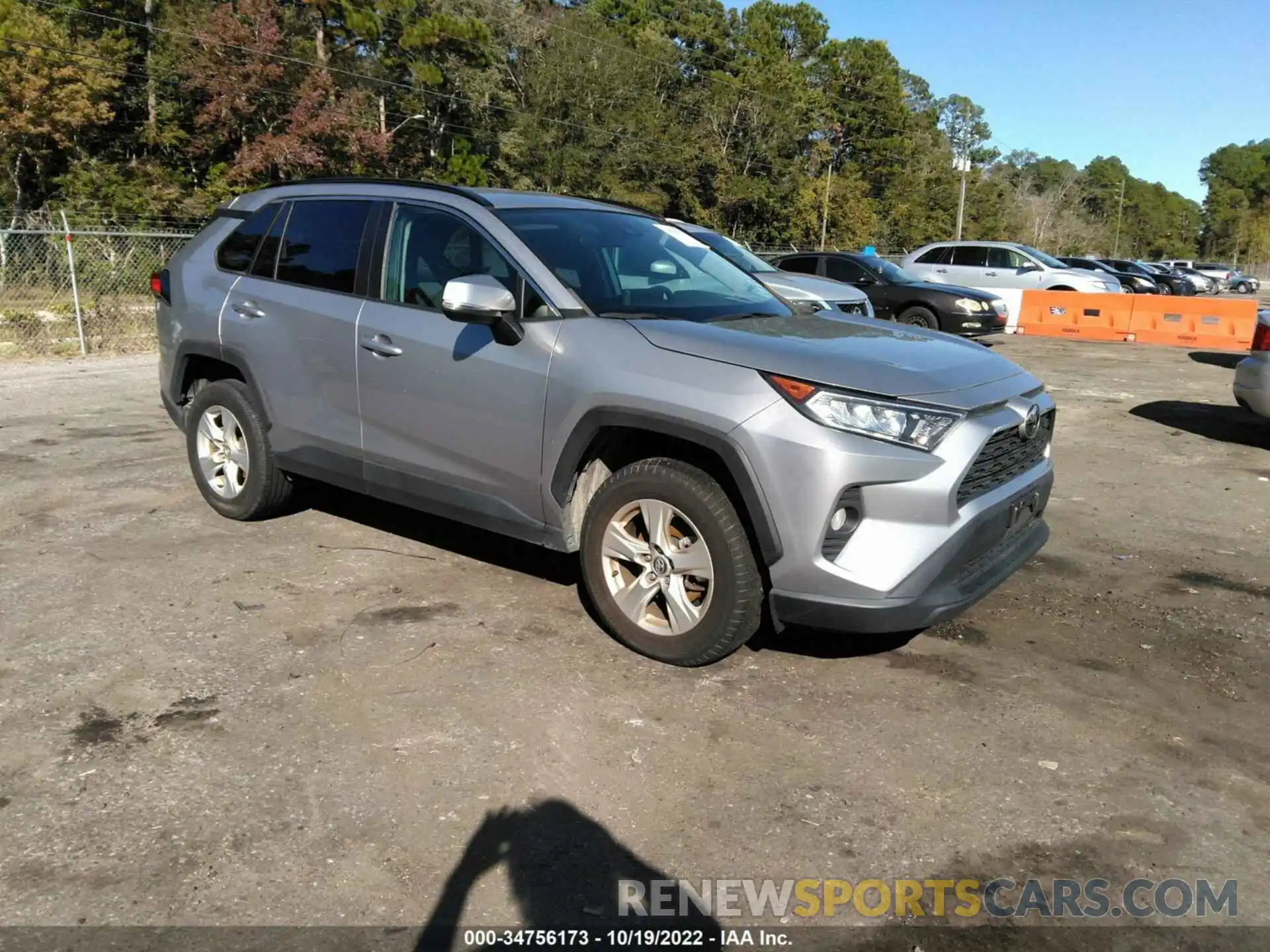 1 Photograph of a damaged car 2T3W1RFV7LC058865 TOYOTA RAV4 2020