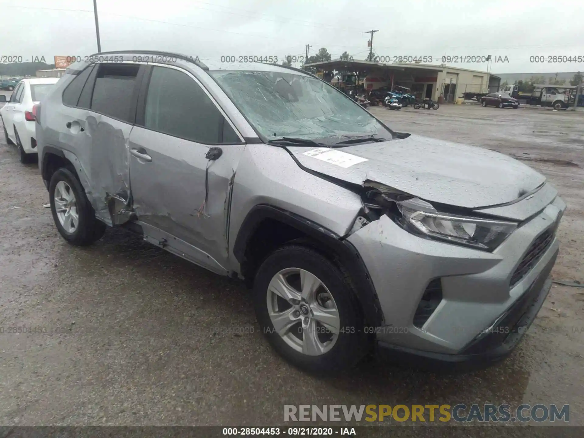 6 Photograph of a damaged car 2T3W1RFV7LC059773 TOYOTA RAV4 2020