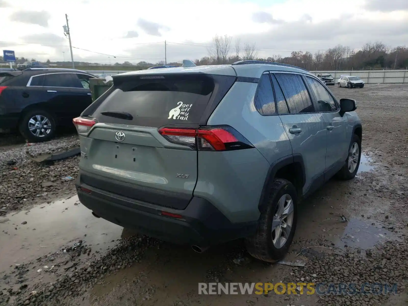 4 Photograph of a damaged car 2T3W1RFV7LC063208 TOYOTA RAV4 2020