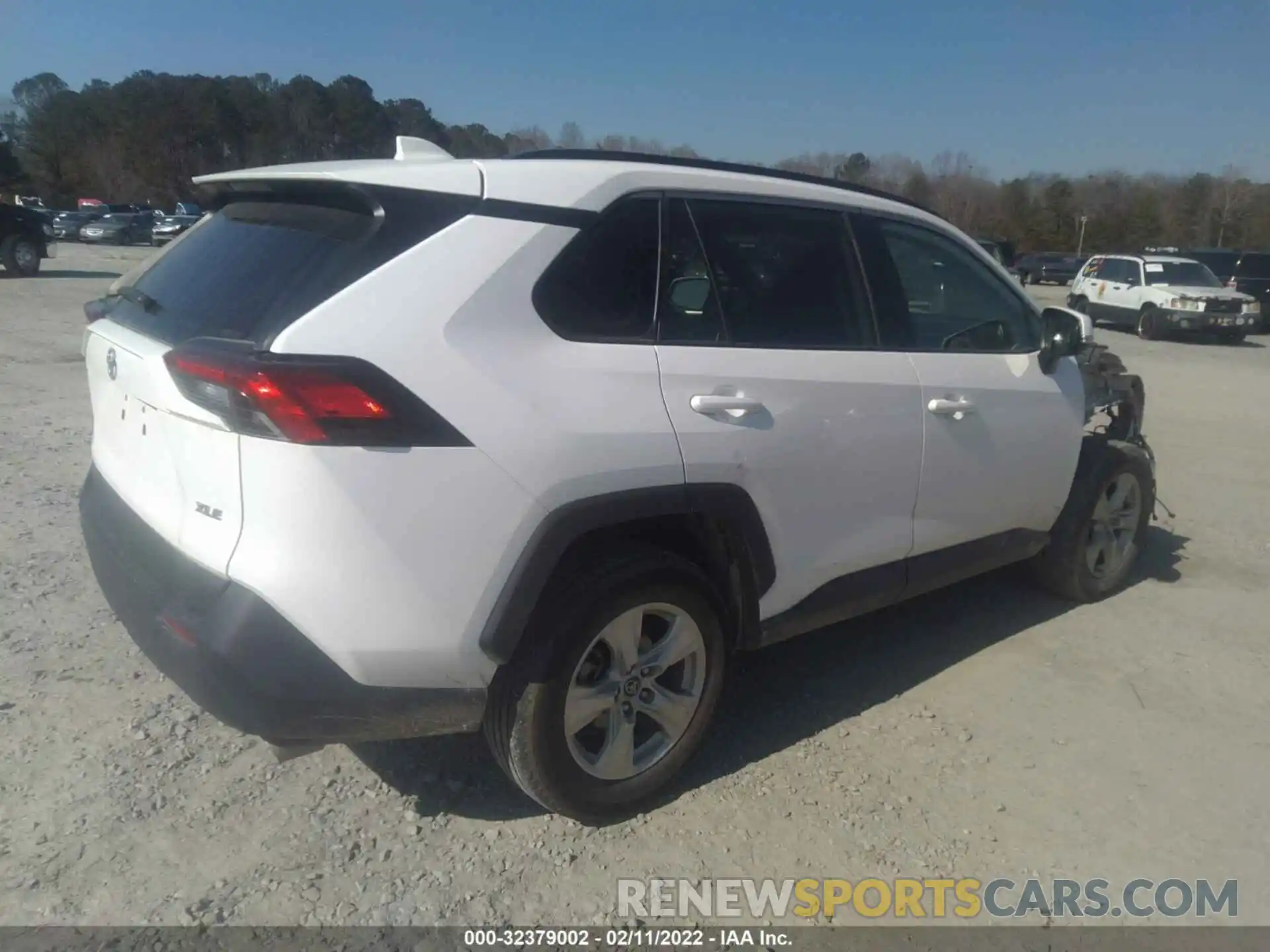 4 Photograph of a damaged car 2T3W1RFV7LC064178 TOYOTA RAV4 2020