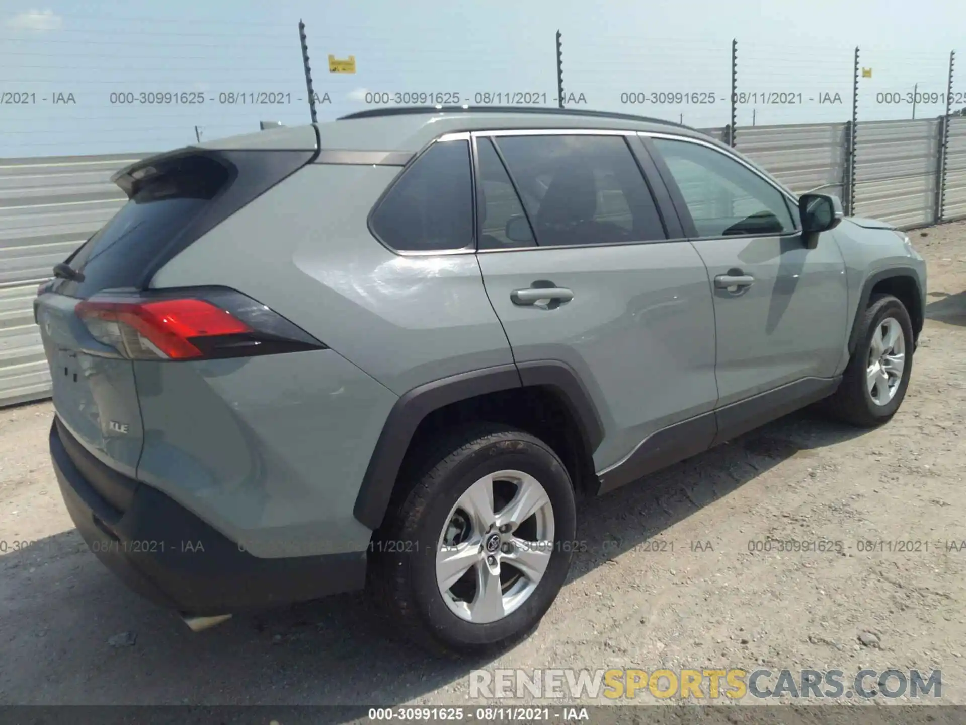 4 Photograph of a damaged car 2T3W1RFV7LC064441 TOYOTA RAV4 2020