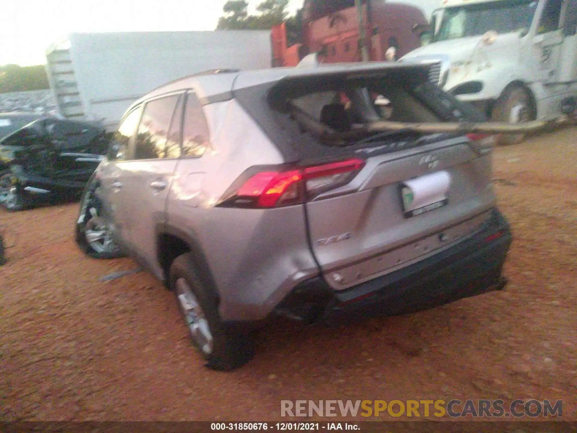 3 Photograph of a damaged car 2T3W1RFV7LC068652 TOYOTA RAV4 2020