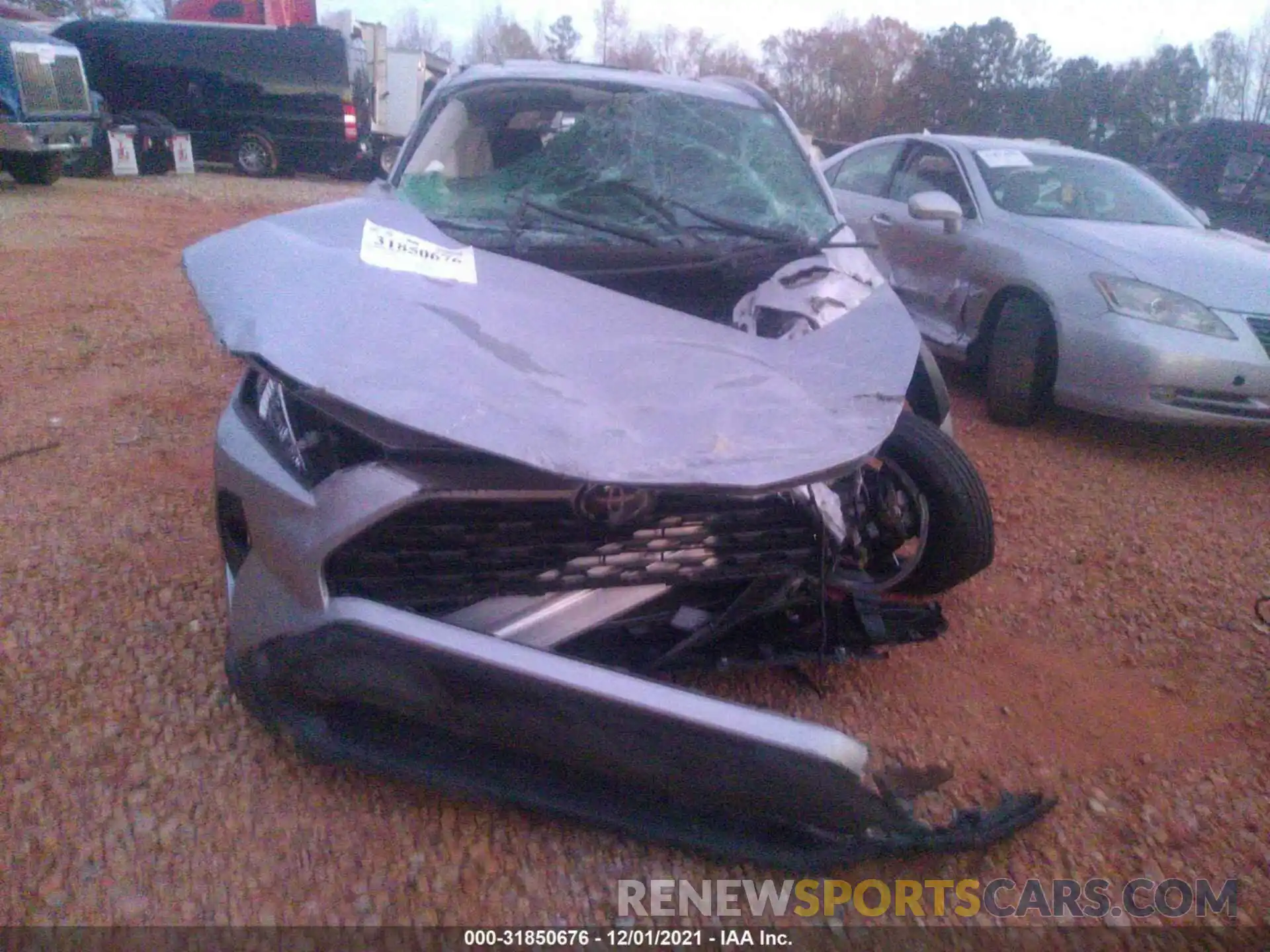 6 Photograph of a damaged car 2T3W1RFV7LC068652 TOYOTA RAV4 2020