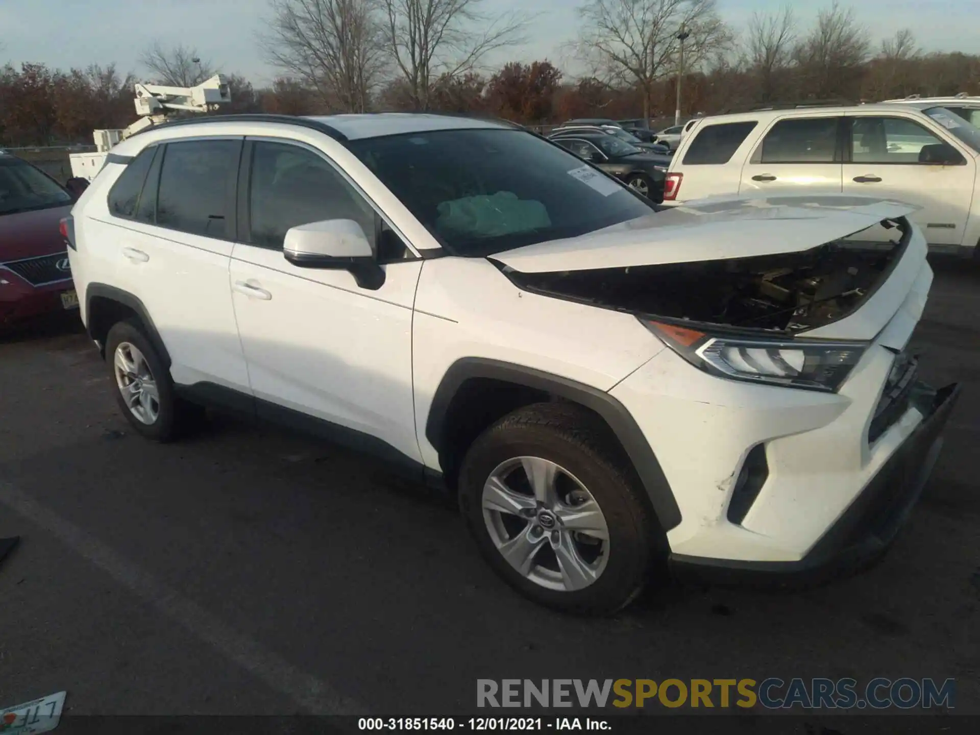 1 Photograph of a damaged car 2T3W1RFV7LW061876 TOYOTA RAV4 2020